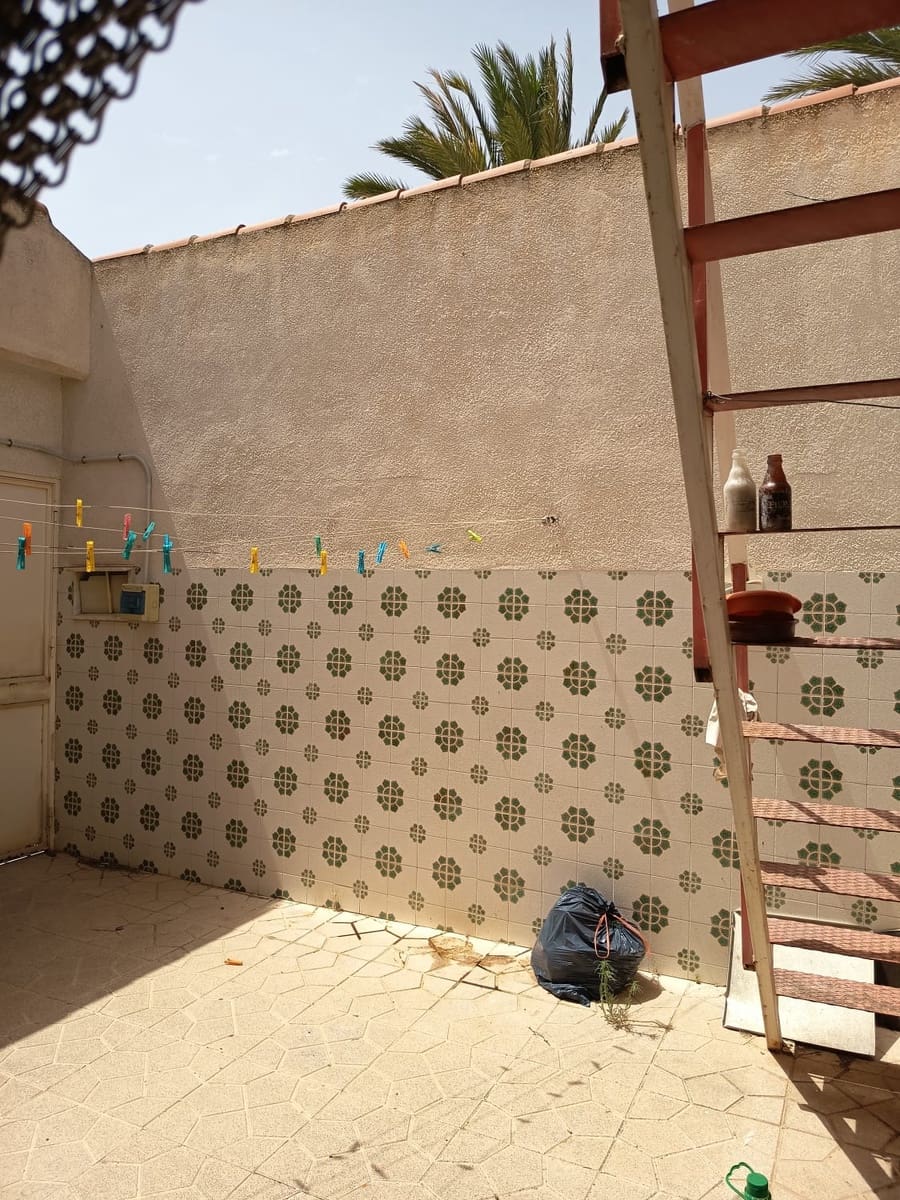 3 sypialnia Willa na sprzedaż w Miasto Alicante / Alacant z basenem garażem - 375 000 € (Ref: 9967978)