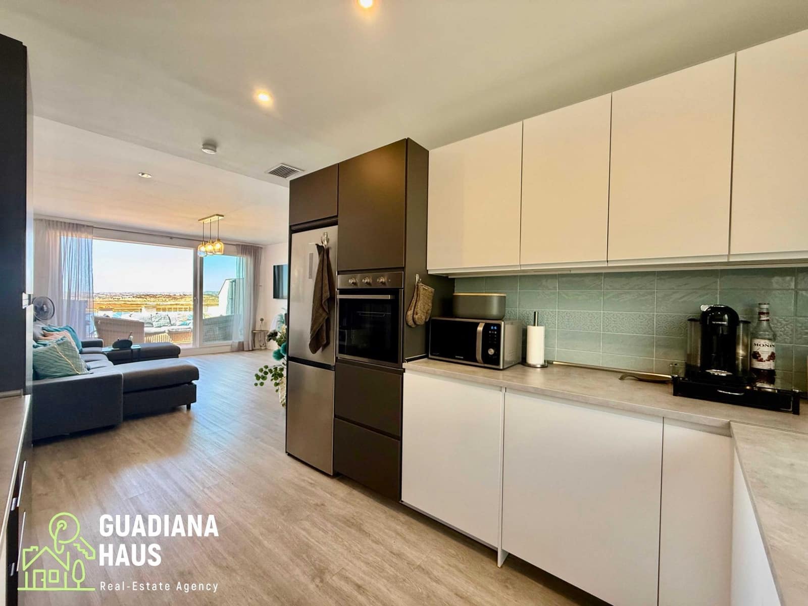 2 slaapkamer Rijtjeshuis te koop in Ayamonte met zwembad garage - € 325.000 (Ref: 10078544)