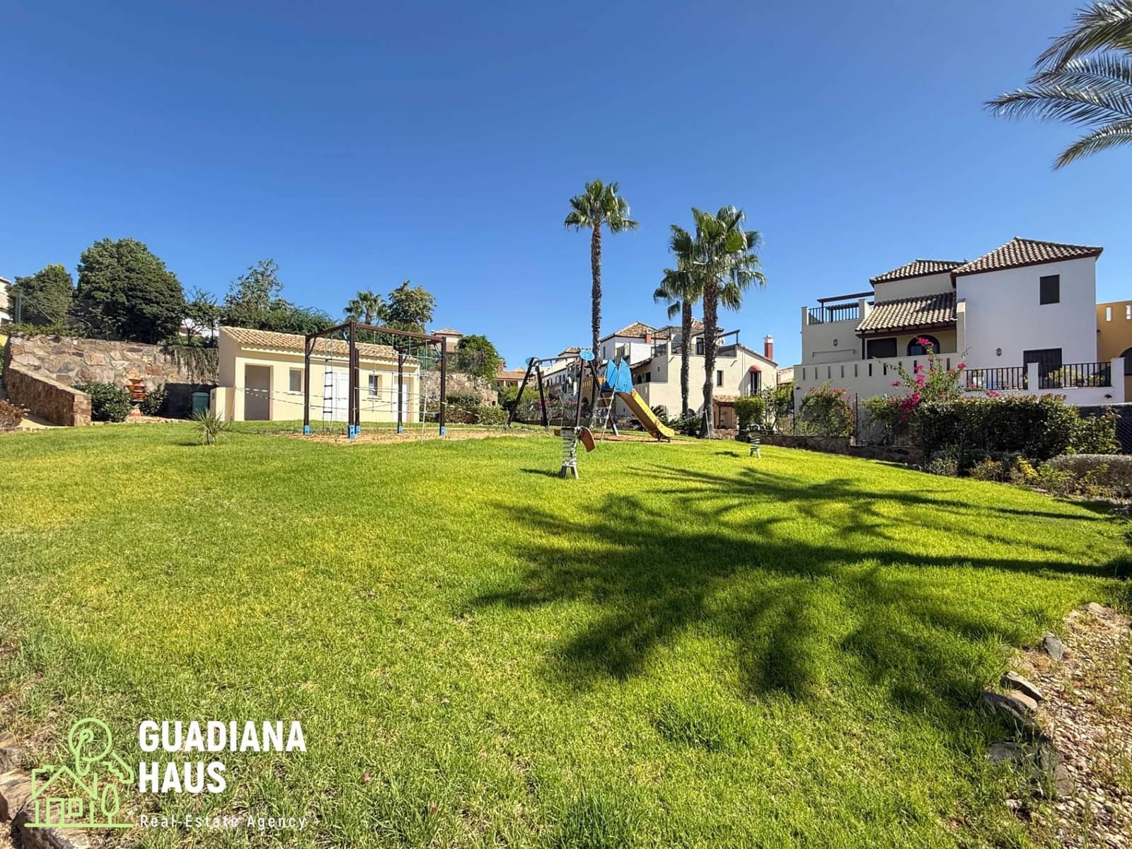 3 soverom Rekkehus til salgs i Ayamonte med svømmebasseng - € 249 000 (Ref: 10078545)