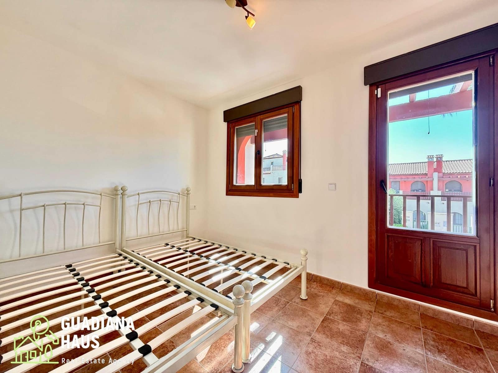 2 slaapkamer Rijtjeshuis te koop in Ayamonte met zwembad - € 219.000 (Ref: 10078547)