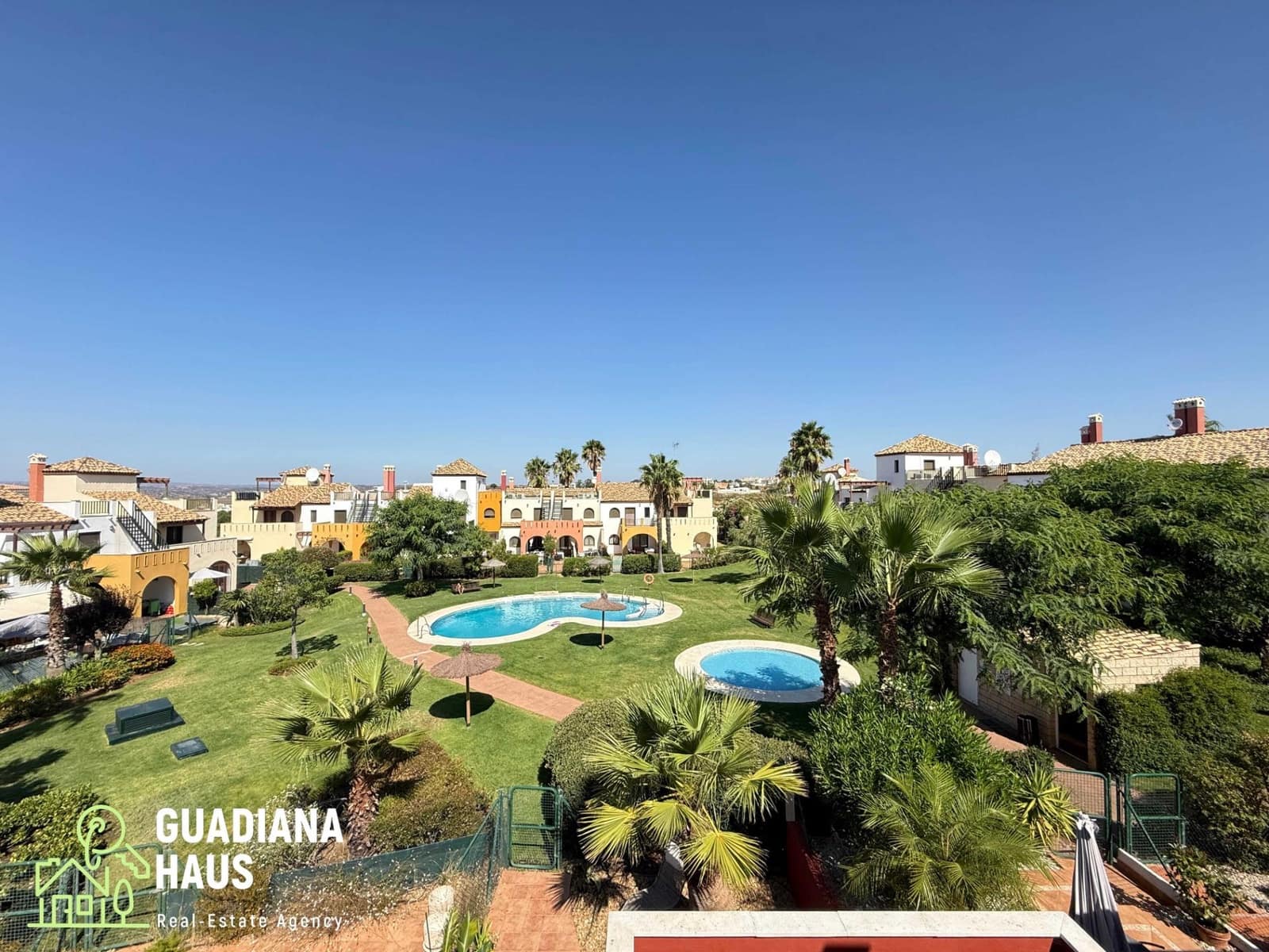 2 slaapkamer Rijtjeshuis te koop in Ayamonte met zwembad - € 219.000 (Ref: 10078547)