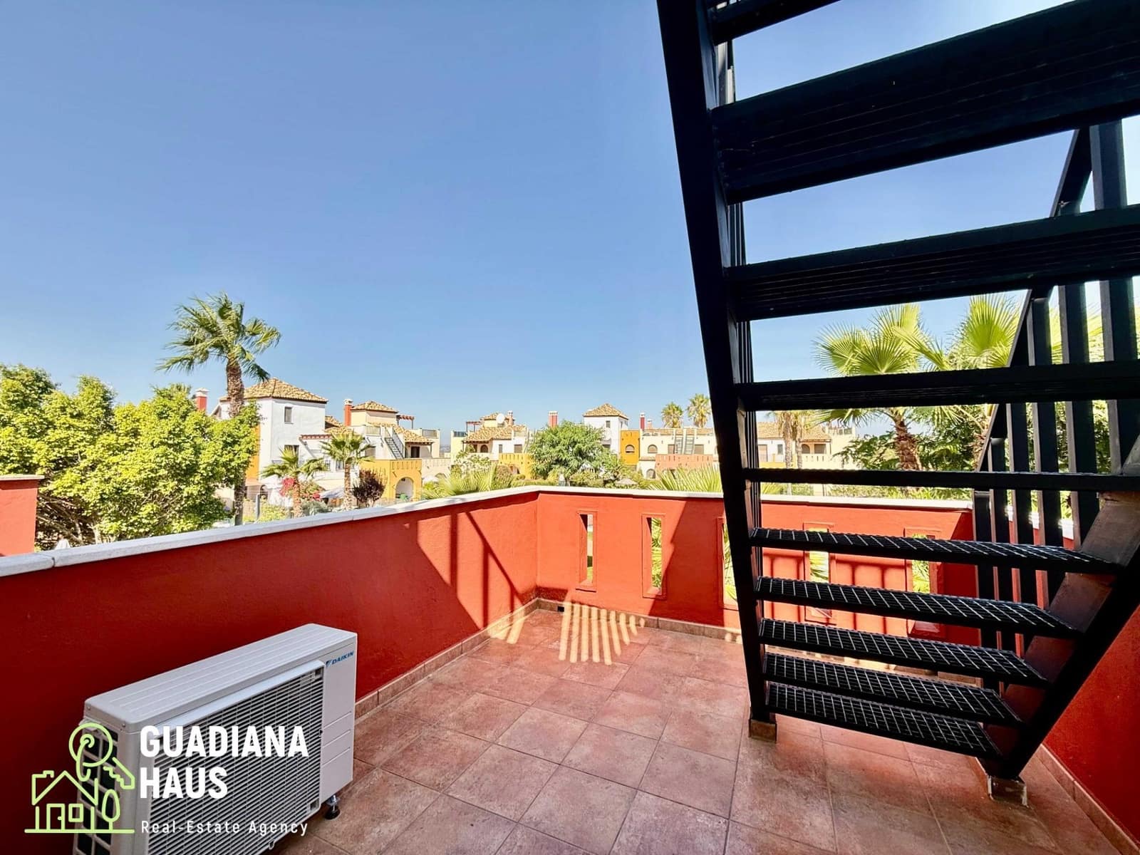 2 slaapkamer Rijtjeshuis te koop in Ayamonte met zwembad - € 219.000 (Ref: 10078547)