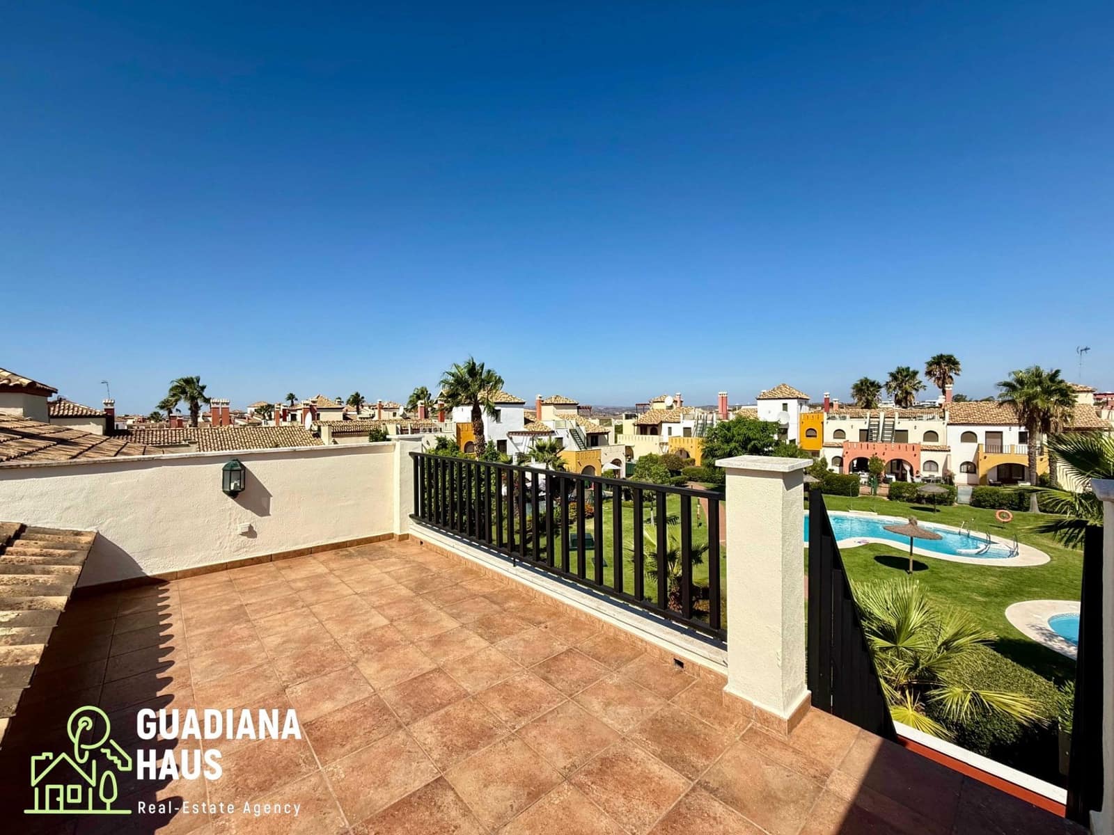 2 slaapkamer Rijtjeshuis te koop in Ayamonte met zwembad - € 219.000 (Ref: 10078547)