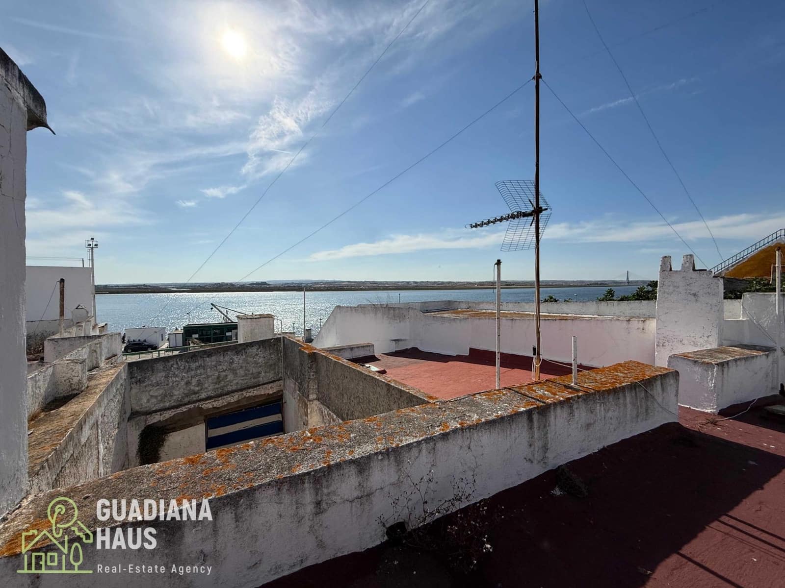 4 makuuhuone Rivitalo myytävänä paikassa Ayamonte mukana 
autotalli - 159 000 € (Ref: 10078548)