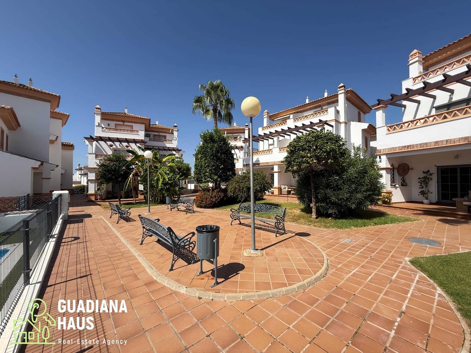 5 chambre Villa/Maison Semi-Mitoyenne à vendre à Ayamonte avec piscine garage - 359 000 € (Ref: 10078549)