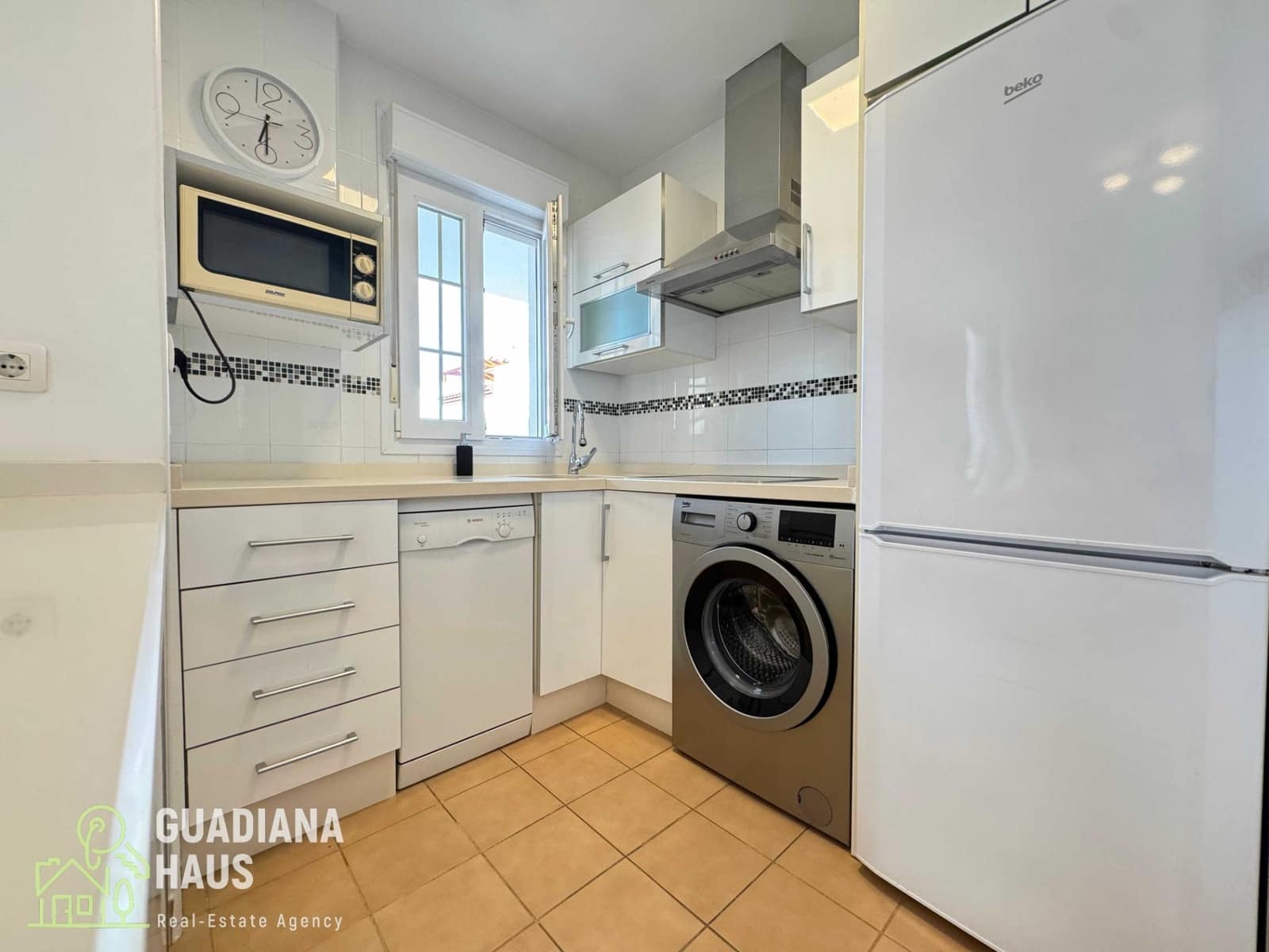 5 sypialnia Apartament na sprzedaż w Isla Canela - 297 000 € (Ref: 10078550)