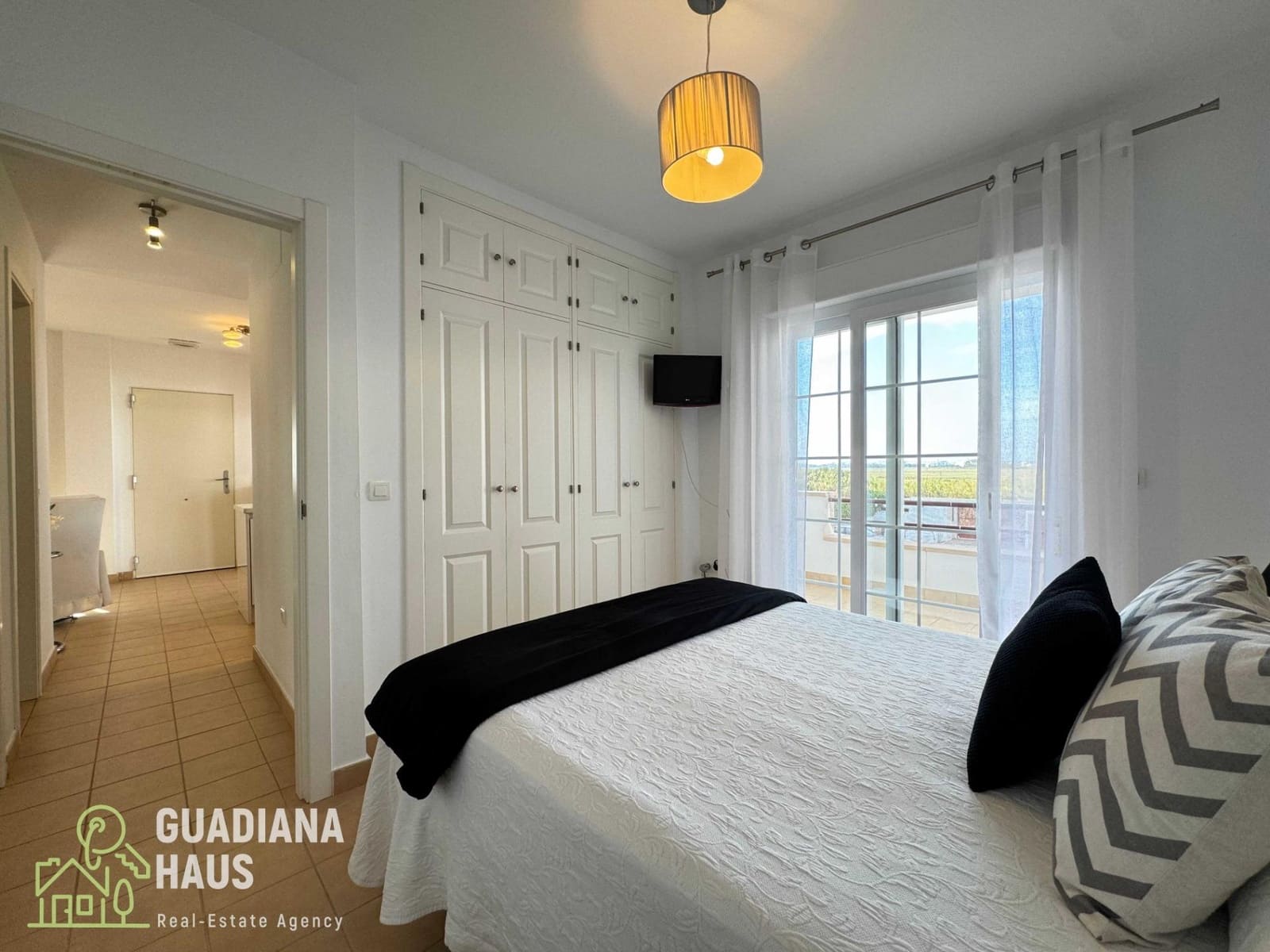 5 sypialnia Apartament na sprzedaż w Isla Canela - 297 000 € (Ref: 10078550)