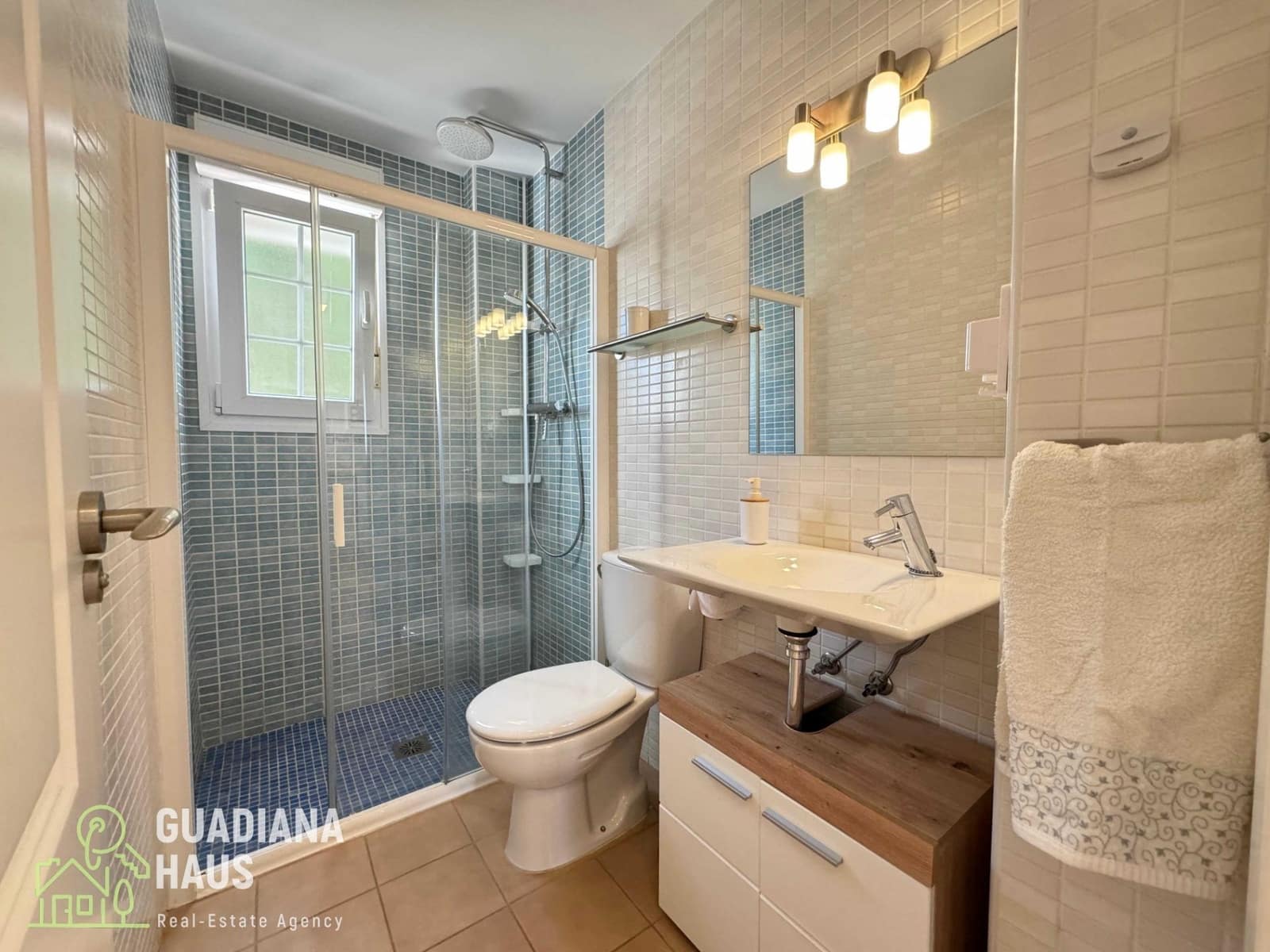 5 sypialnia Apartament na sprzedaż w Isla Canela - 297 000 € (Ref: 10078550)