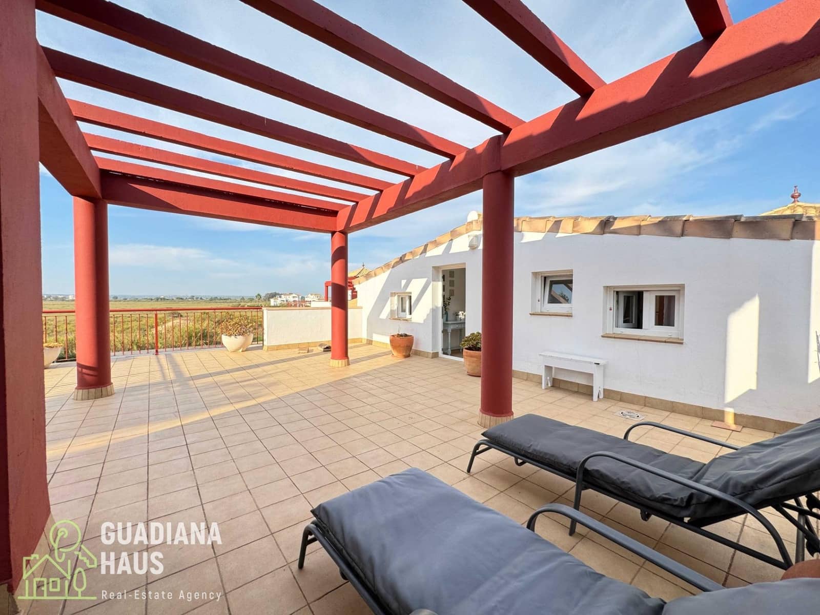5 sypialnia Apartament na sprzedaż w Isla Canela - 297 000 € (Ref: 10078550)