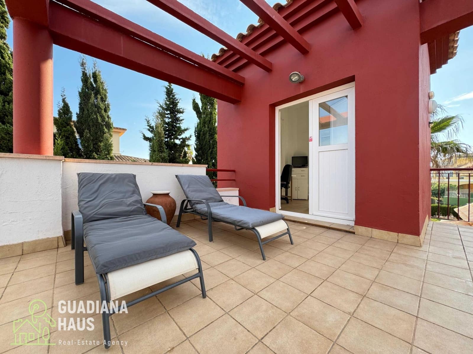 5 sypialnia Apartament na sprzedaż w Isla Canela - 297 000 € (Ref: 10078550)