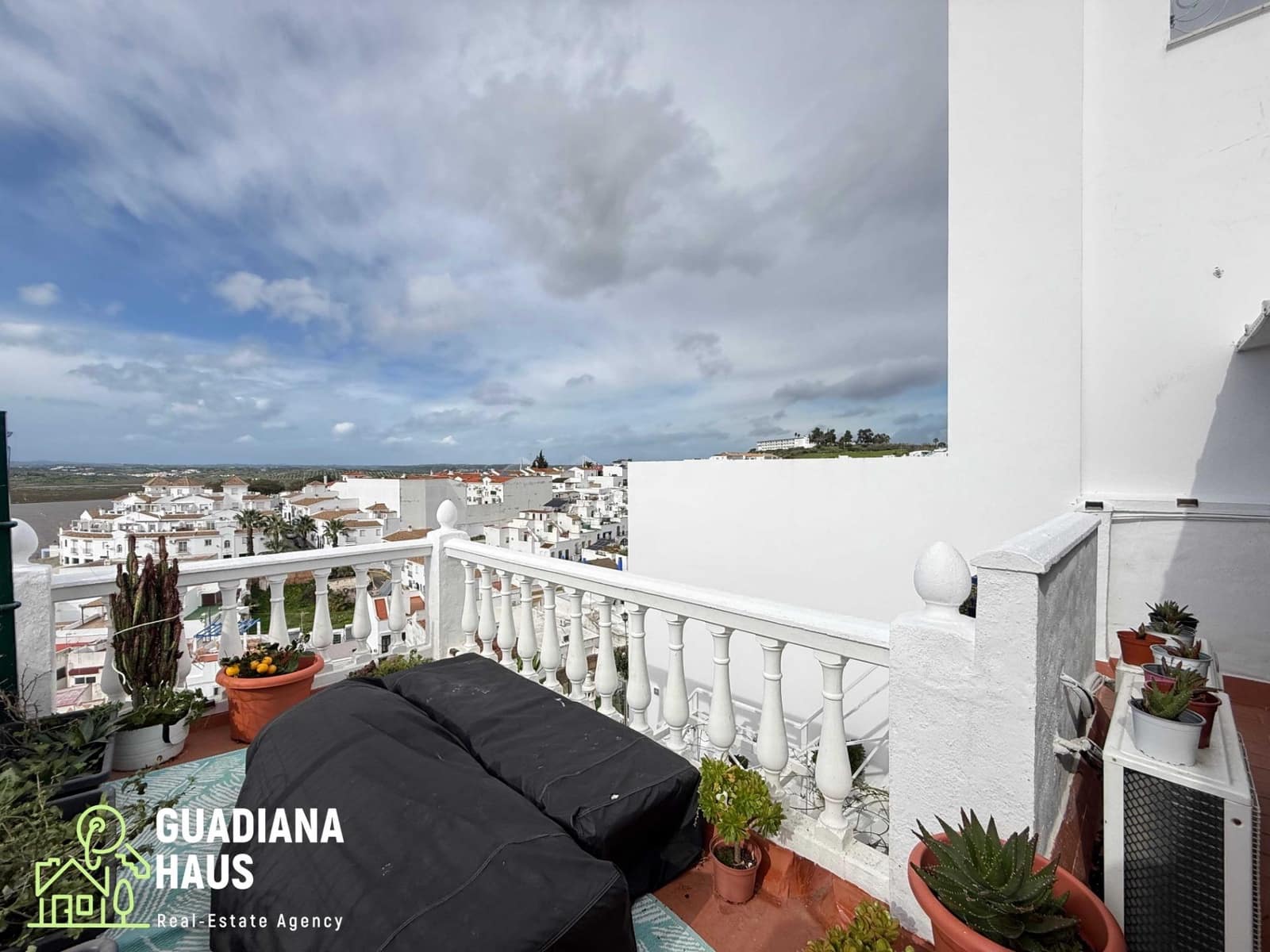3 bedroom Terraced Villa for sale in Ayamonte - € 264,000 (Ref: 10078554)