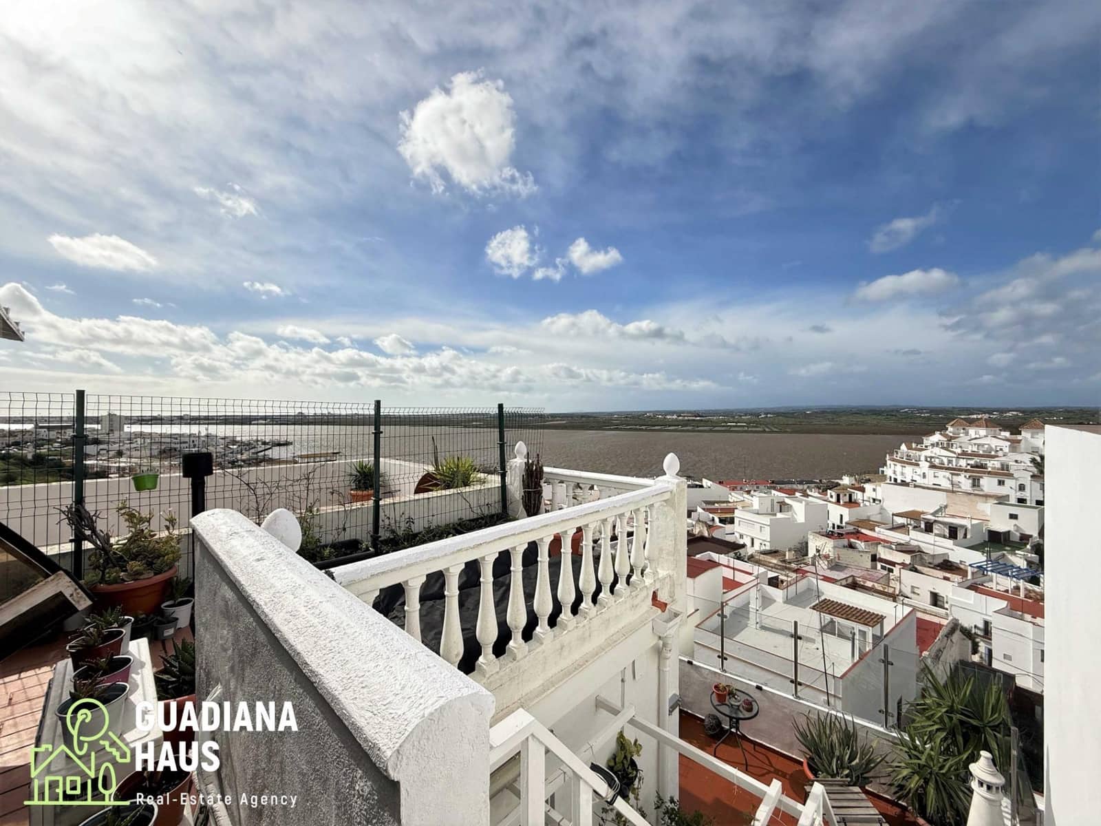 3 bedroom Terraced Villa for sale in Ayamonte - € 264,000 (Ref: 10078554)