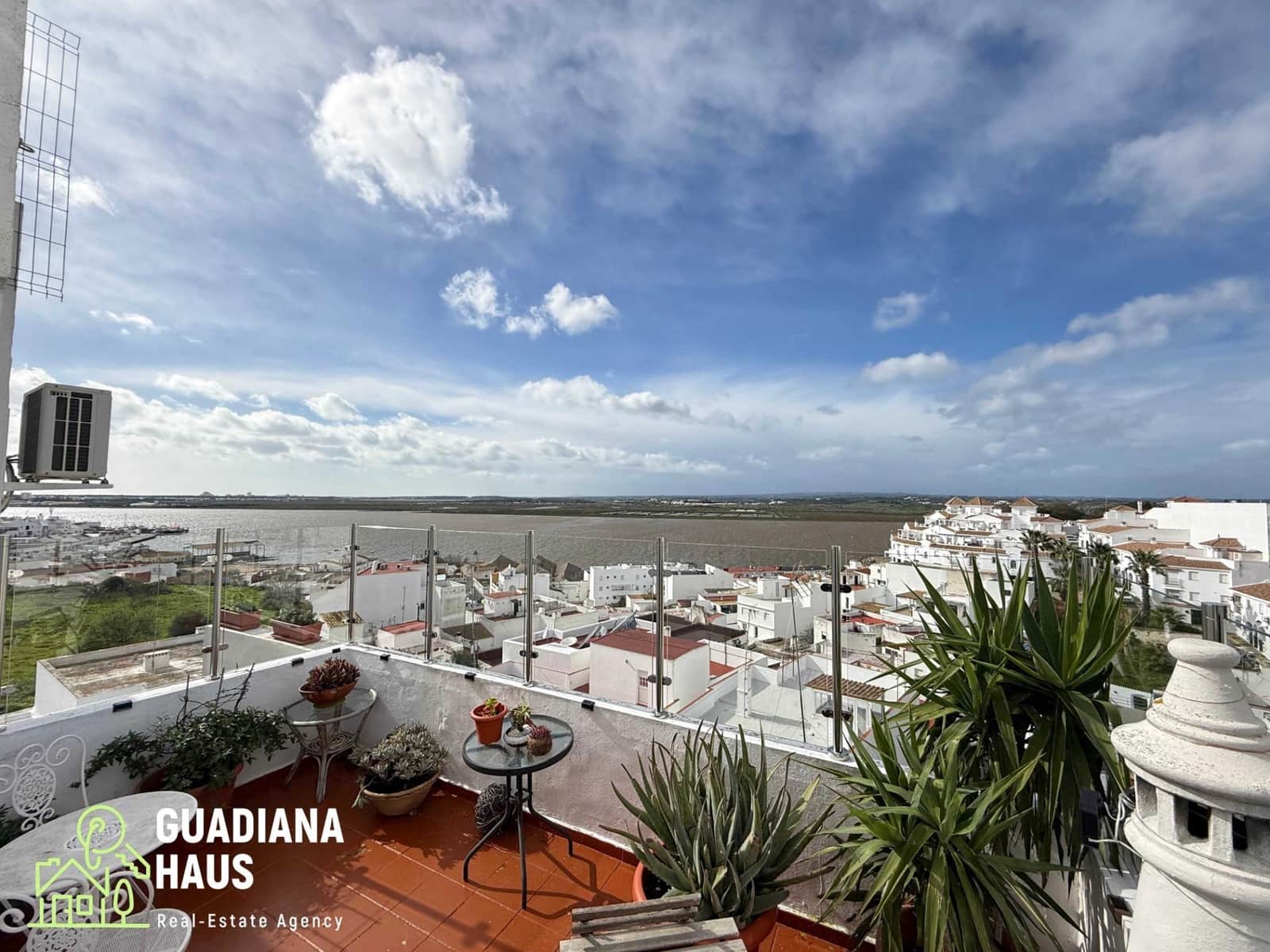 3 bedroom Terraced Villa for sale in Ayamonte - € 264,000 (Ref: 10078554)