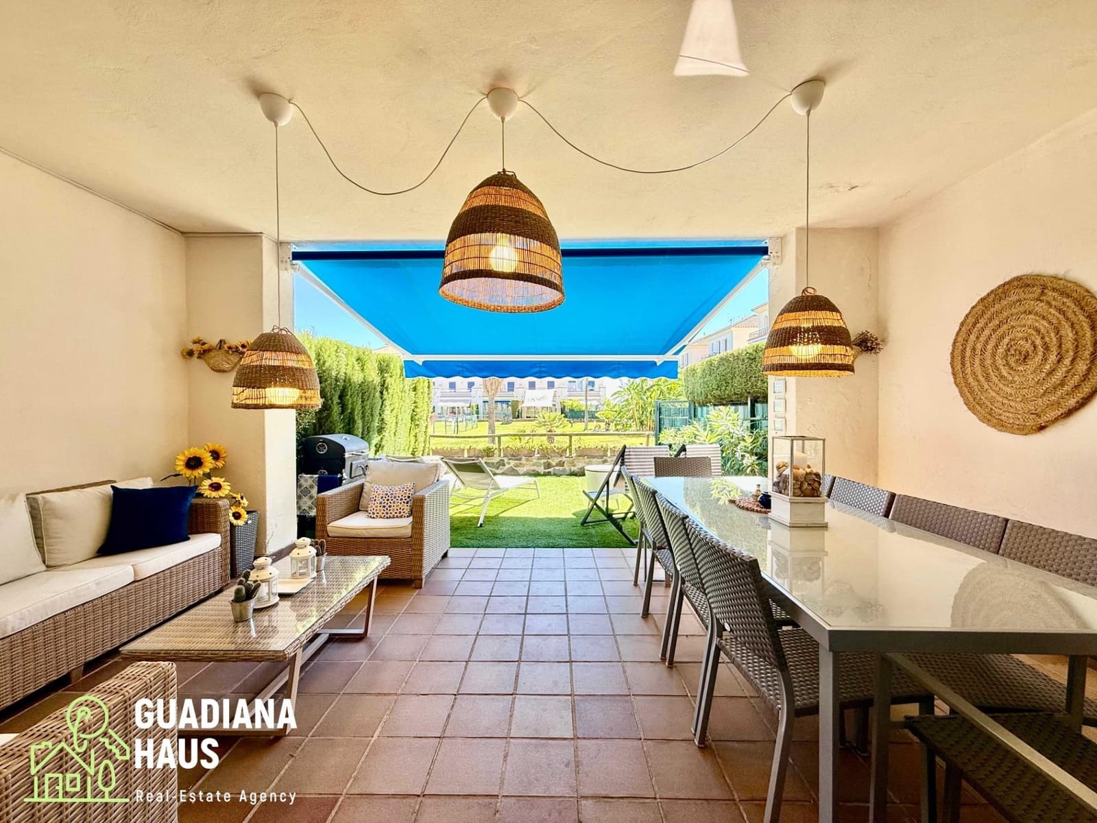 3 quarto Moradia em Banda para venda em Ayamonte com piscina - 294 000 € (Ref: 10078555)