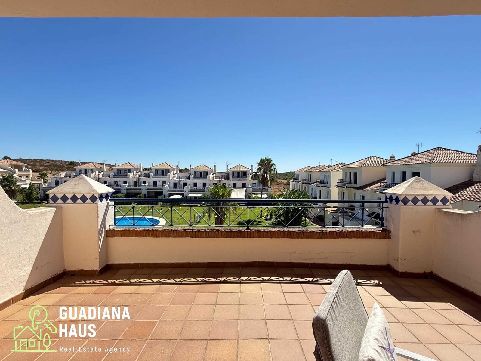 3 quarto Moradia em Banda para venda em Ayamonte com piscina - 294 000 € (Ref: 10078555)