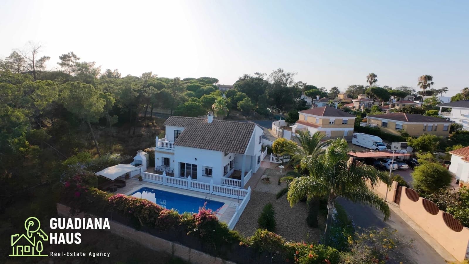 5 slaapkamer Villa te koop in Isla Cristina met zwembad garage - € 499.000 (Ref: 10078558)