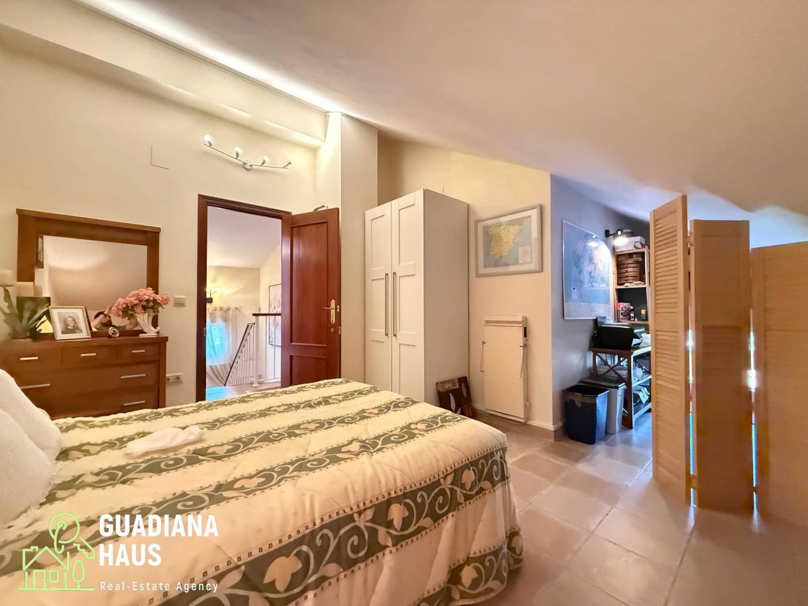 5 slaapkamer Villa te koop in Isla Cristina met zwembad garage - € 499.000 (Ref: 10078558)