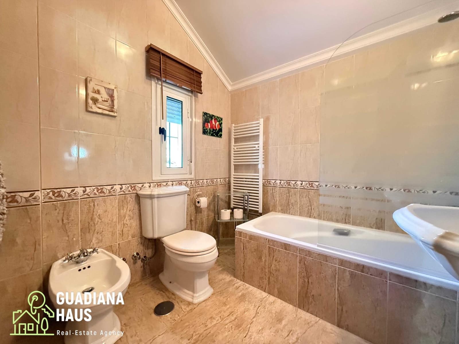 5 slaapkamer Villa te koop in Isla Cristina met zwembad garage - € 499.000 (Ref: 10078558)