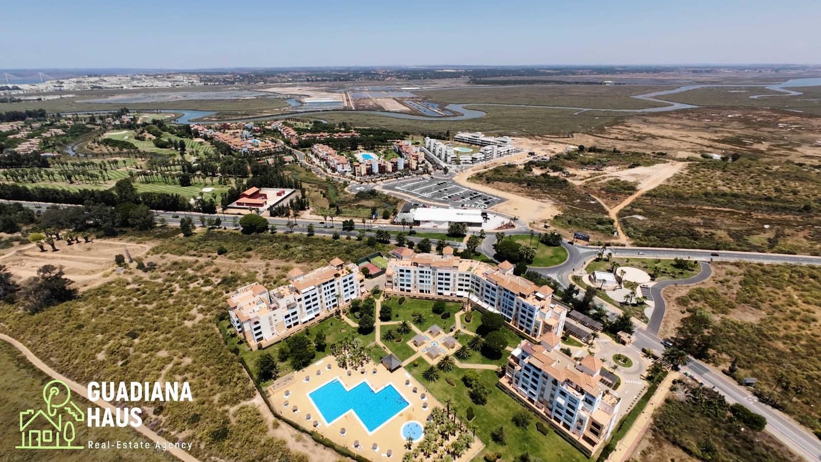 2 sovrum Lägenhet till salu i Isla Canela med pool garage - 325 000 € (Ref: 10078559)