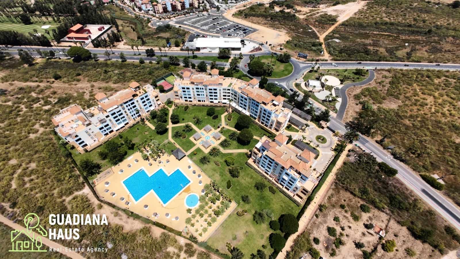 2 sovrum Lägenhet till salu i Isla Canela med pool garage - 325 000 € (Ref: 10078559)