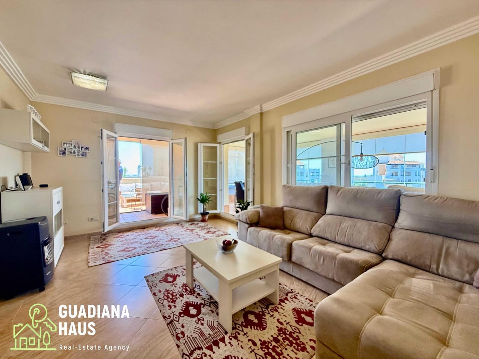 2 sovrum Lägenhet till salu i Isla Canela med pool garage - 325 000 € (Ref: 10078559)