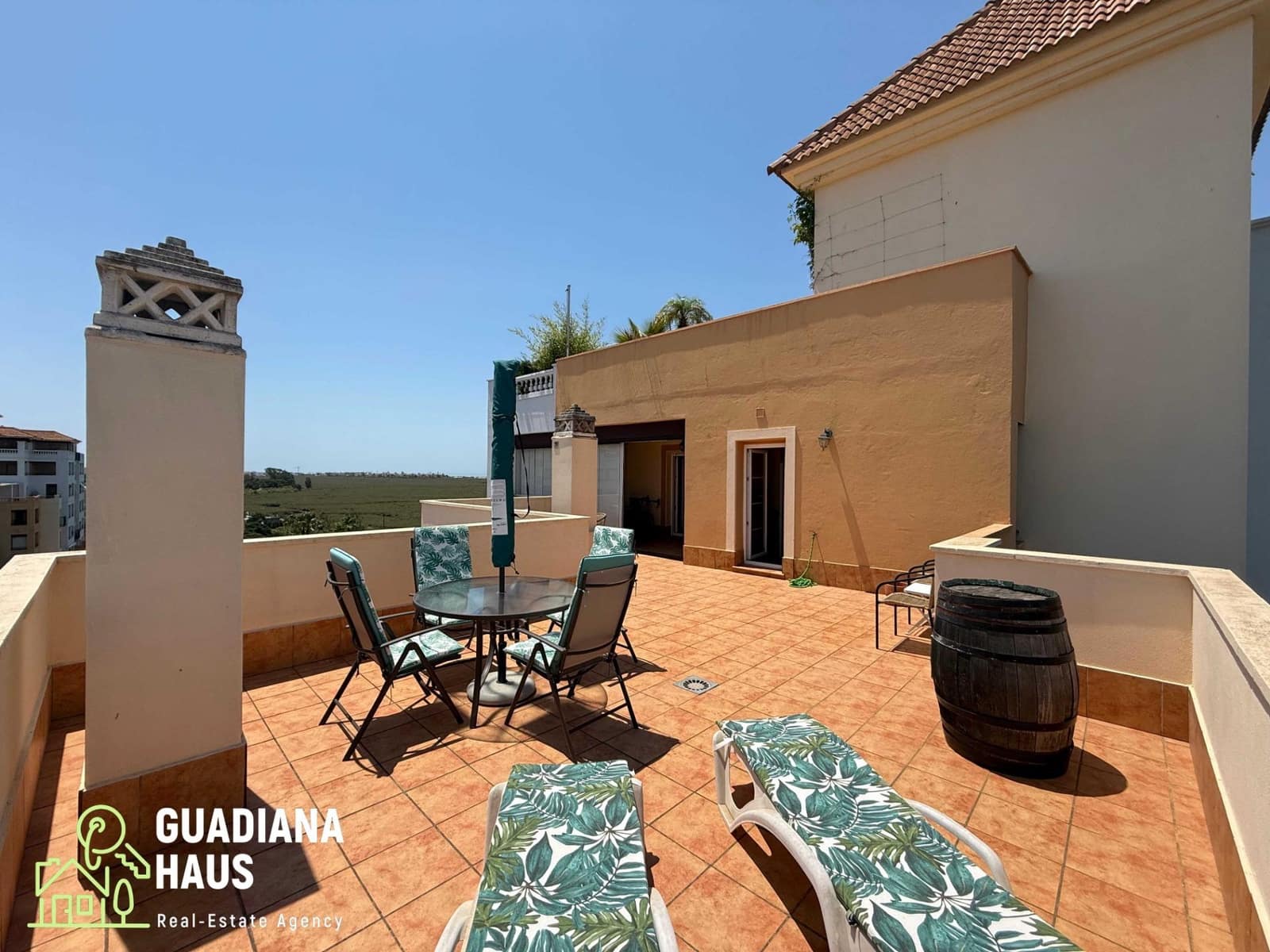 2 sovrum Lägenhet till salu i Isla Canela med pool garage - 325 000 € (Ref: 10078559)