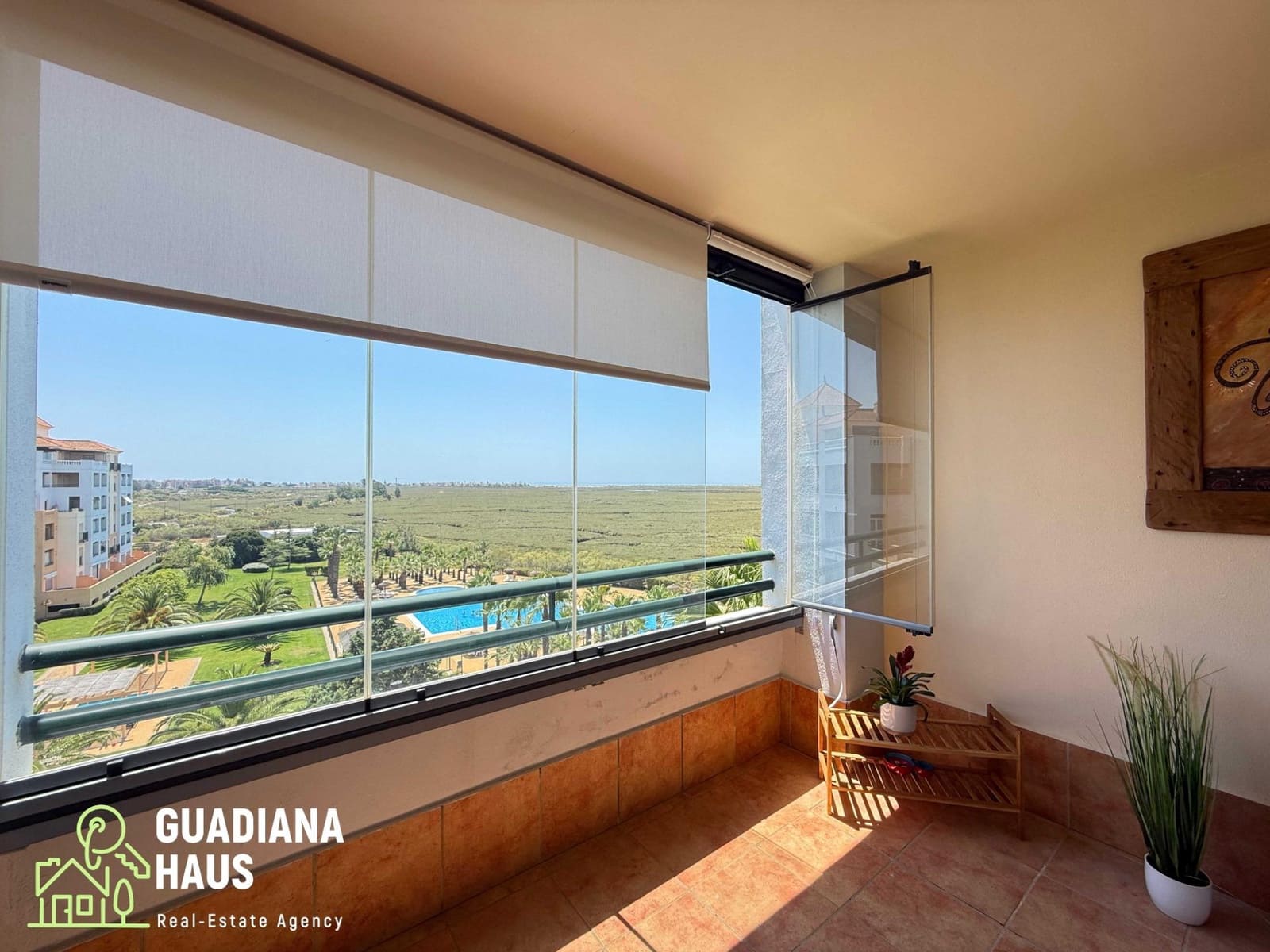 2 sovrum Lägenhet till salu i Isla Canela med pool garage - 325 000 € (Ref: 10078559)