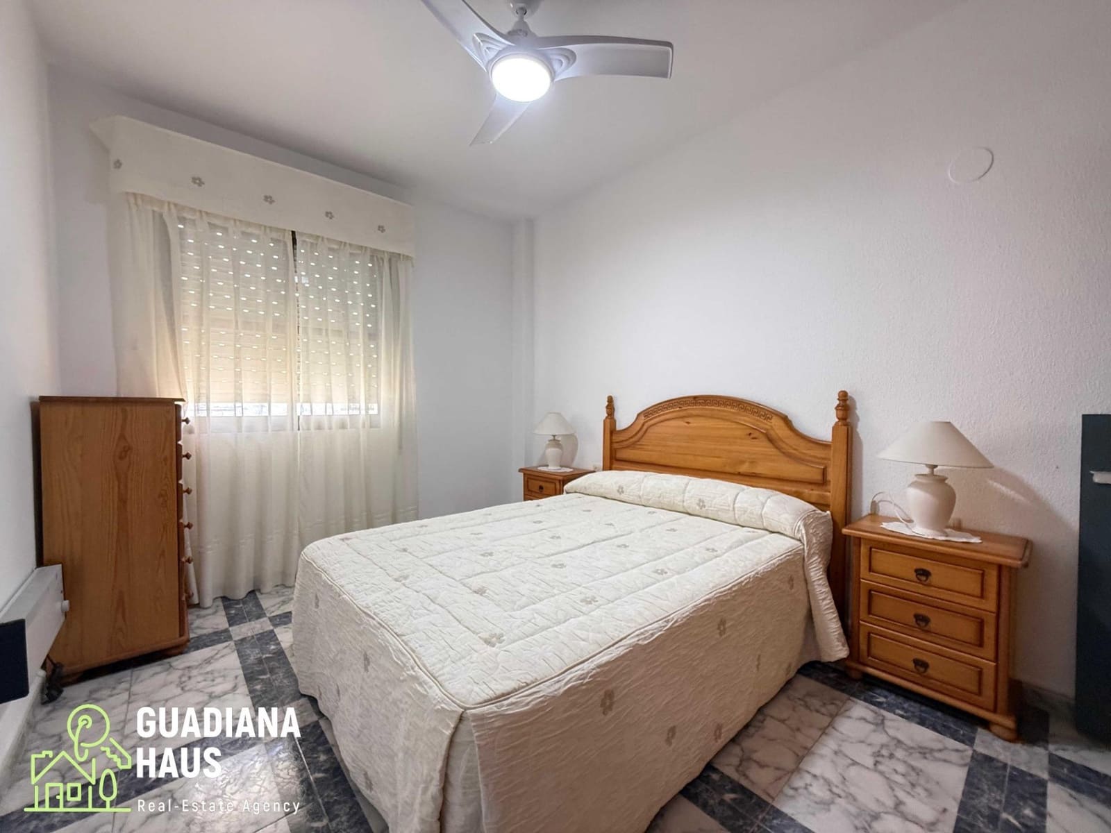 3 soveværelse Lejlighed til salg i Ayamonte med garage - € 219.000 (Ref: 10078565)