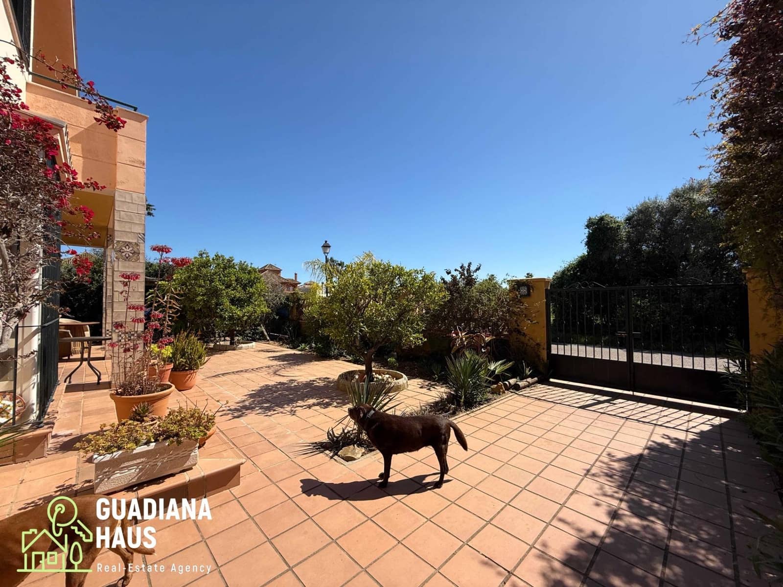 5 soverom Villa til salgs i Isla Canela med svømmebasseng - € 699 000 (Ref: 10078566)