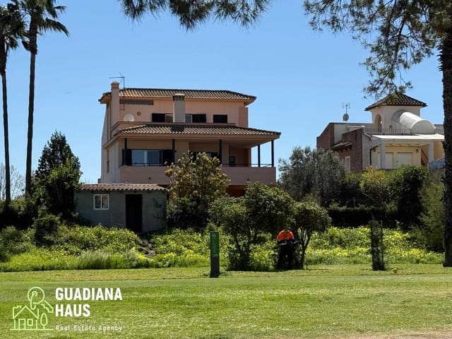 5 soverom Villa til salgs i Isla Canela, Ayamonte med svømmebasseng - € 699 000 (Ref: 10078566)