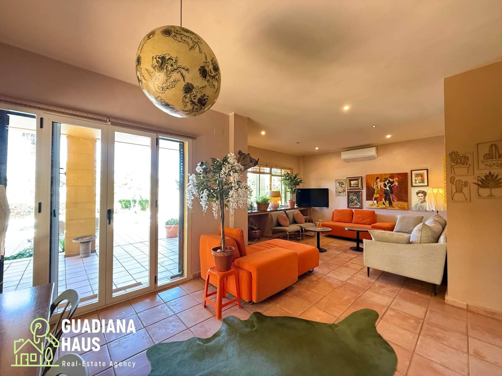 5 soverom Villa til salgs i Isla Canela med svømmebasseng - € 699 000 (Ref: 10078566)