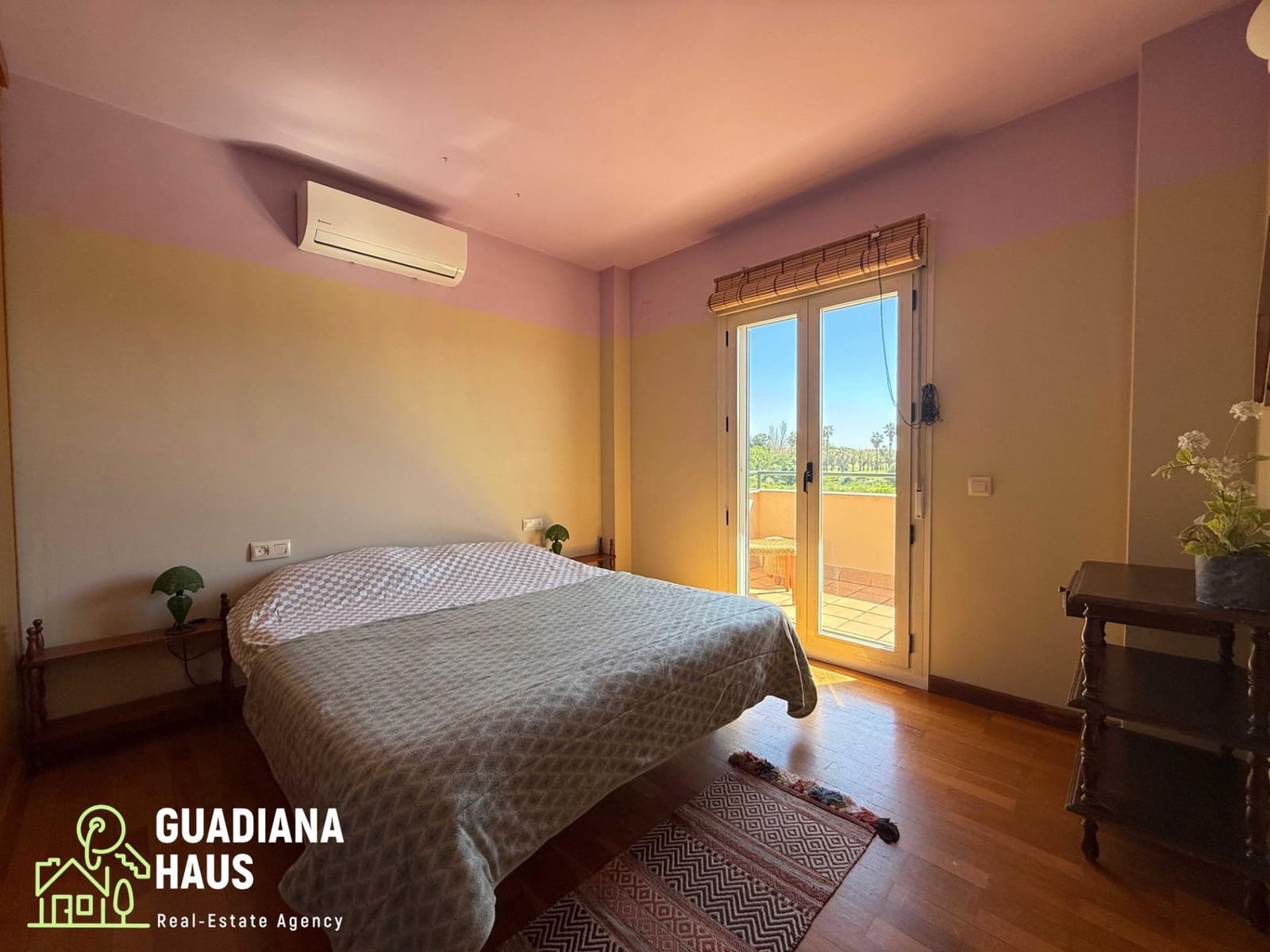 5 soverom Villa til salgs i Isla Canela med svømmebasseng - € 699 000 (Ref: 10078566)
