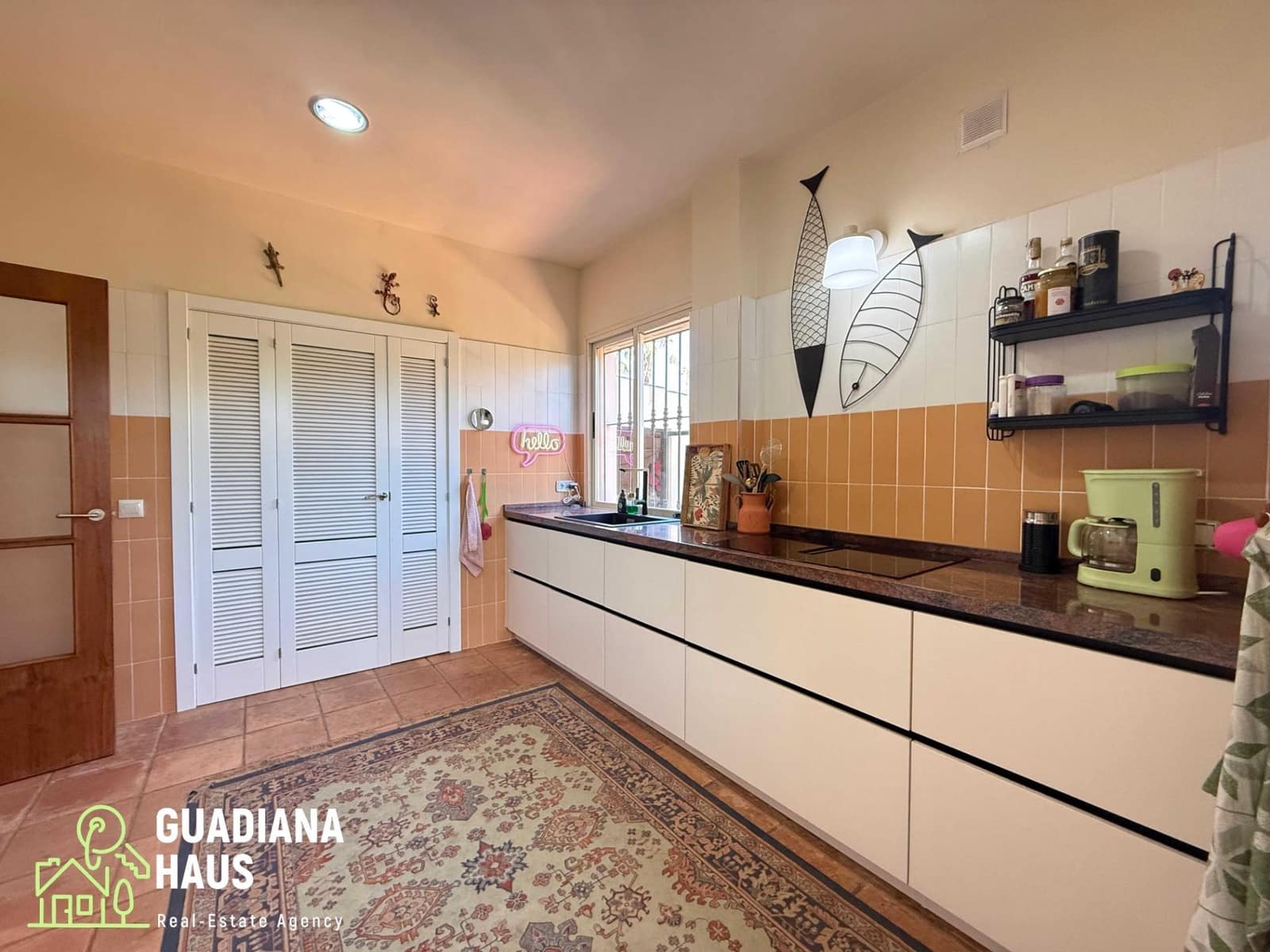 5 soverom Villa til salgs i Isla Canela med svømmebasseng - € 699 000 (Ref: 10078566)