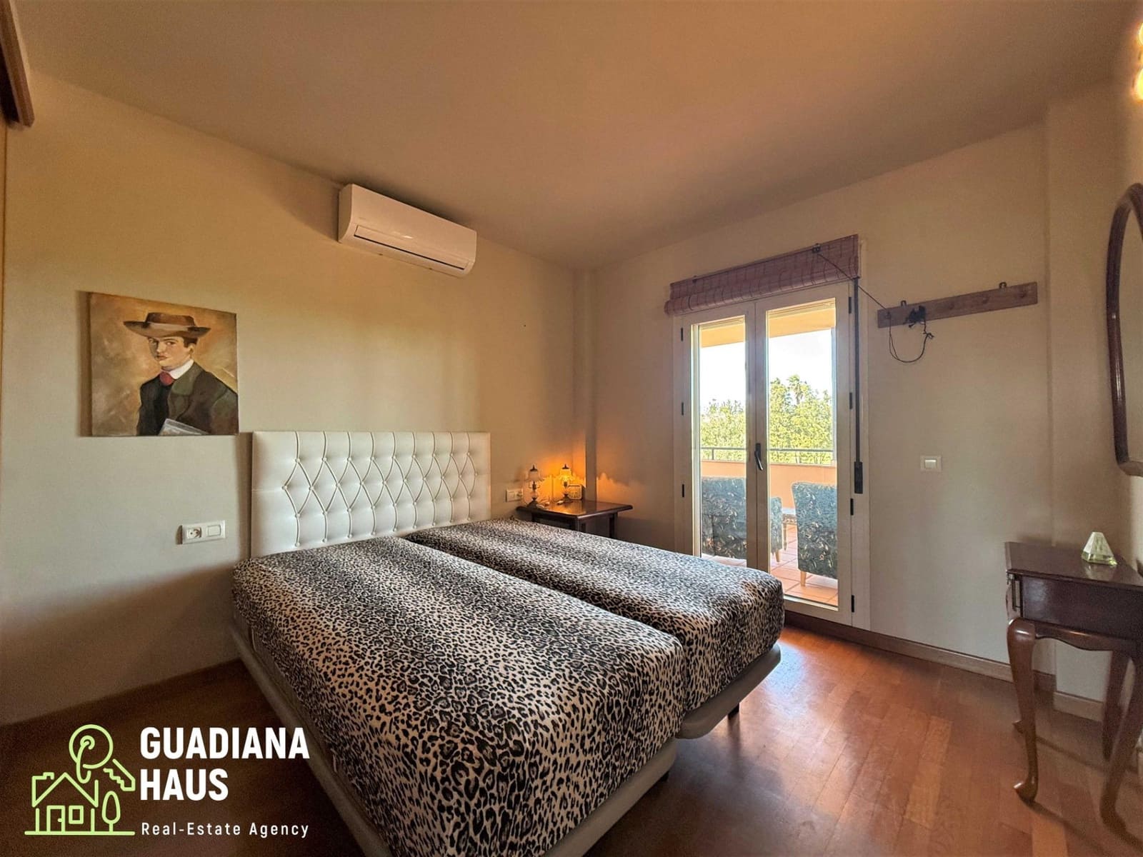 5 soverom Villa til salgs i Isla Canela med svømmebasseng - € 699 000 (Ref: 10078566)