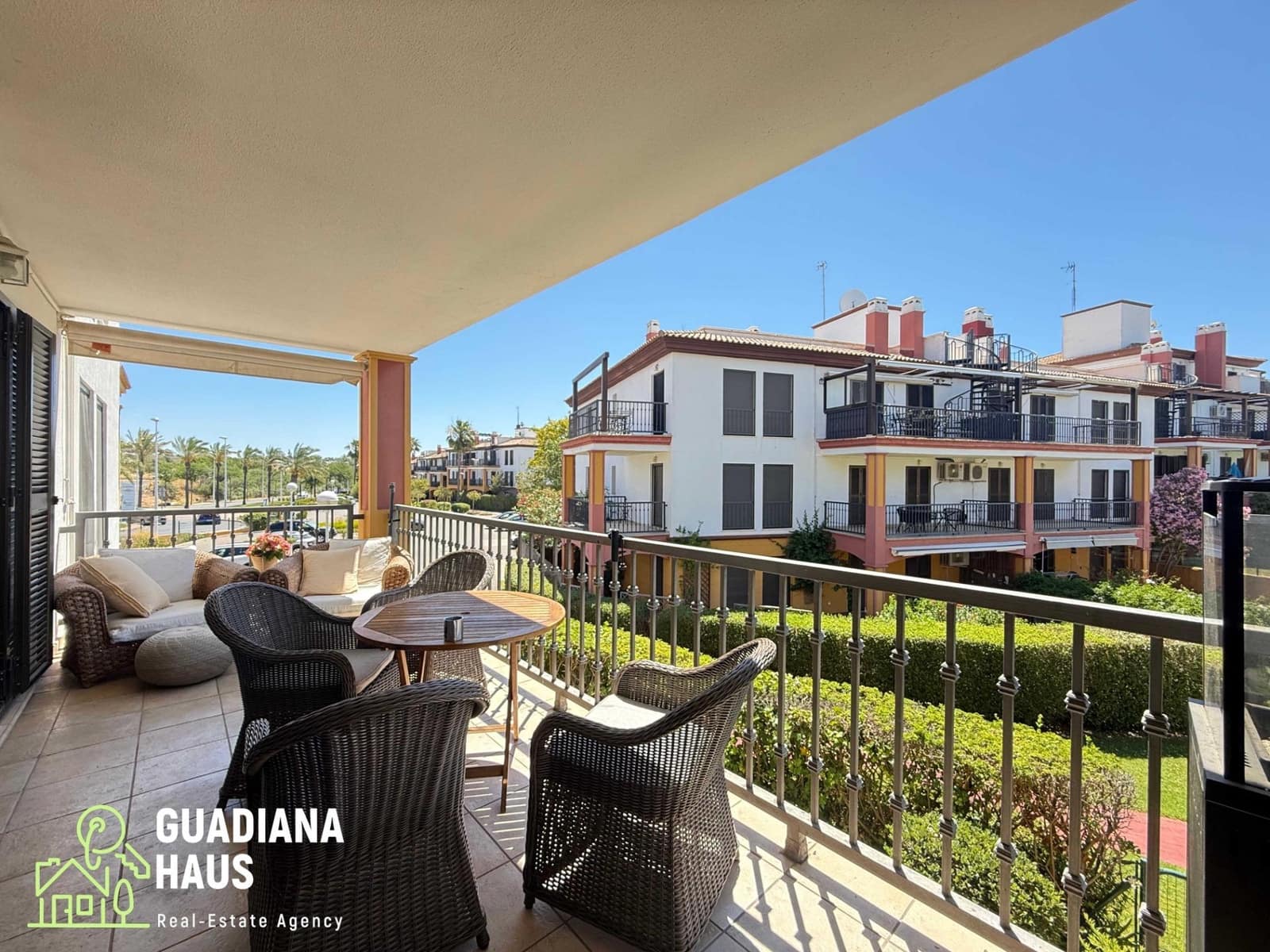 Apartamento de 2 habitaciones en Ayamonte en venta con piscina - 189.000 € (Ref: 10078572)