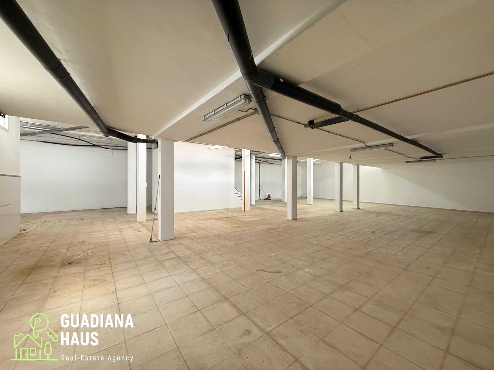 5 quarto Moradia para venda em Urbasur com piscina garagem - 1 010 000 € (Ref: 10078574)