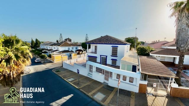 5 quarto Moradia para venda em Urbasur, Isla Cristina com piscina garagem - 1 010 000 € (Ref: 10078574)