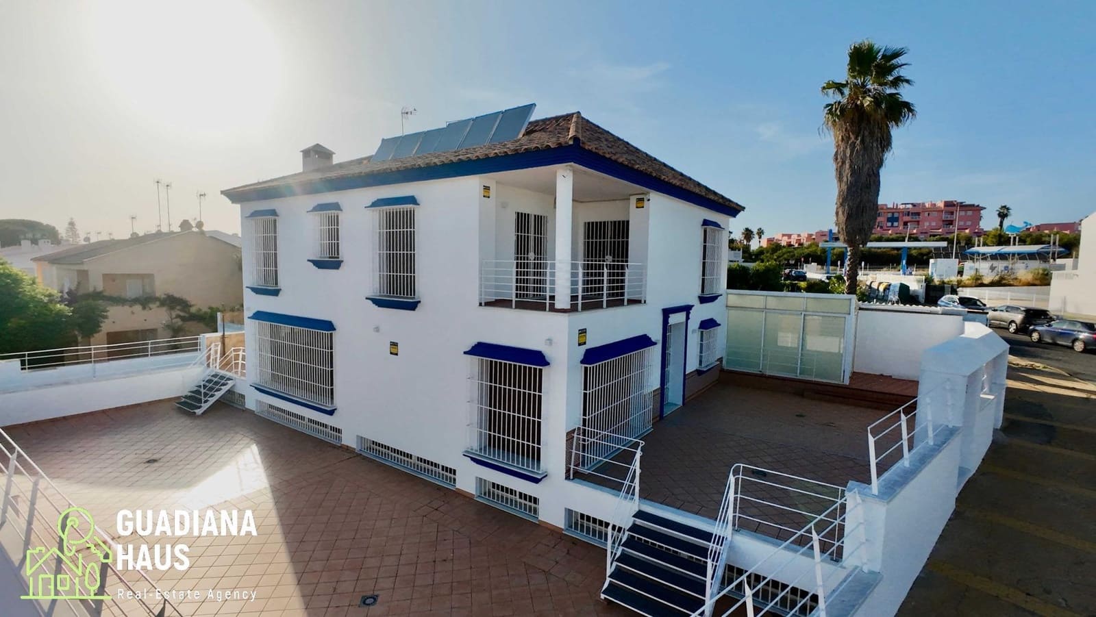 5 quarto Moradia para venda em Urbasur com piscina garagem - 1 010 000 € (Ref: 10078574)