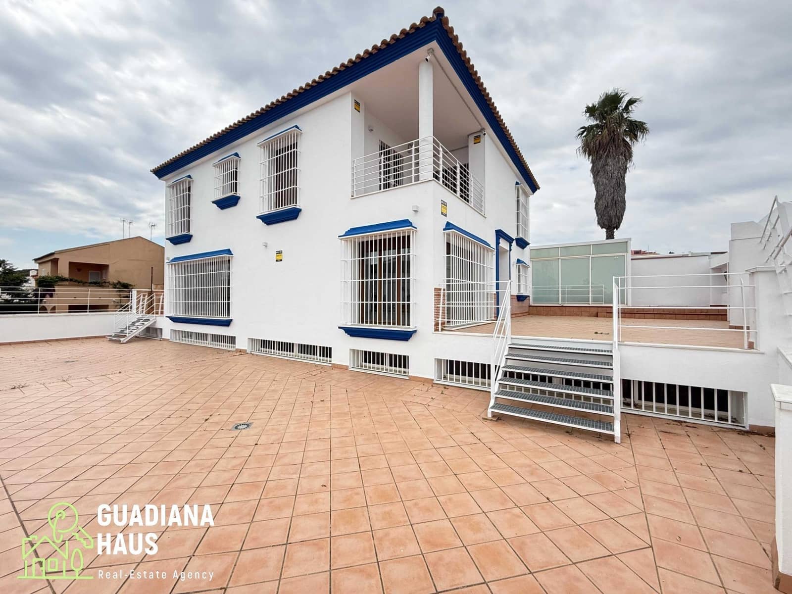5 quarto Moradia para venda em Urbasur com piscina garagem - 1 010 000 € (Ref: 10078574)