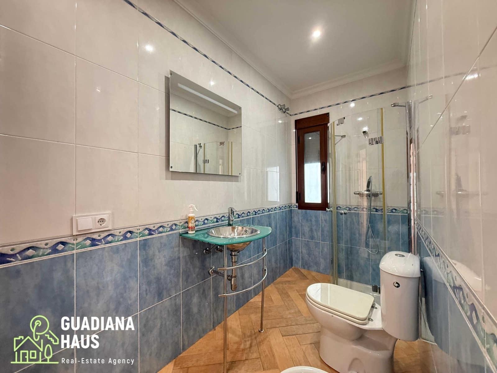 5 quarto Moradia para venda em Urbasur com piscina garagem - 1 010 000 € (Ref: 10078574)