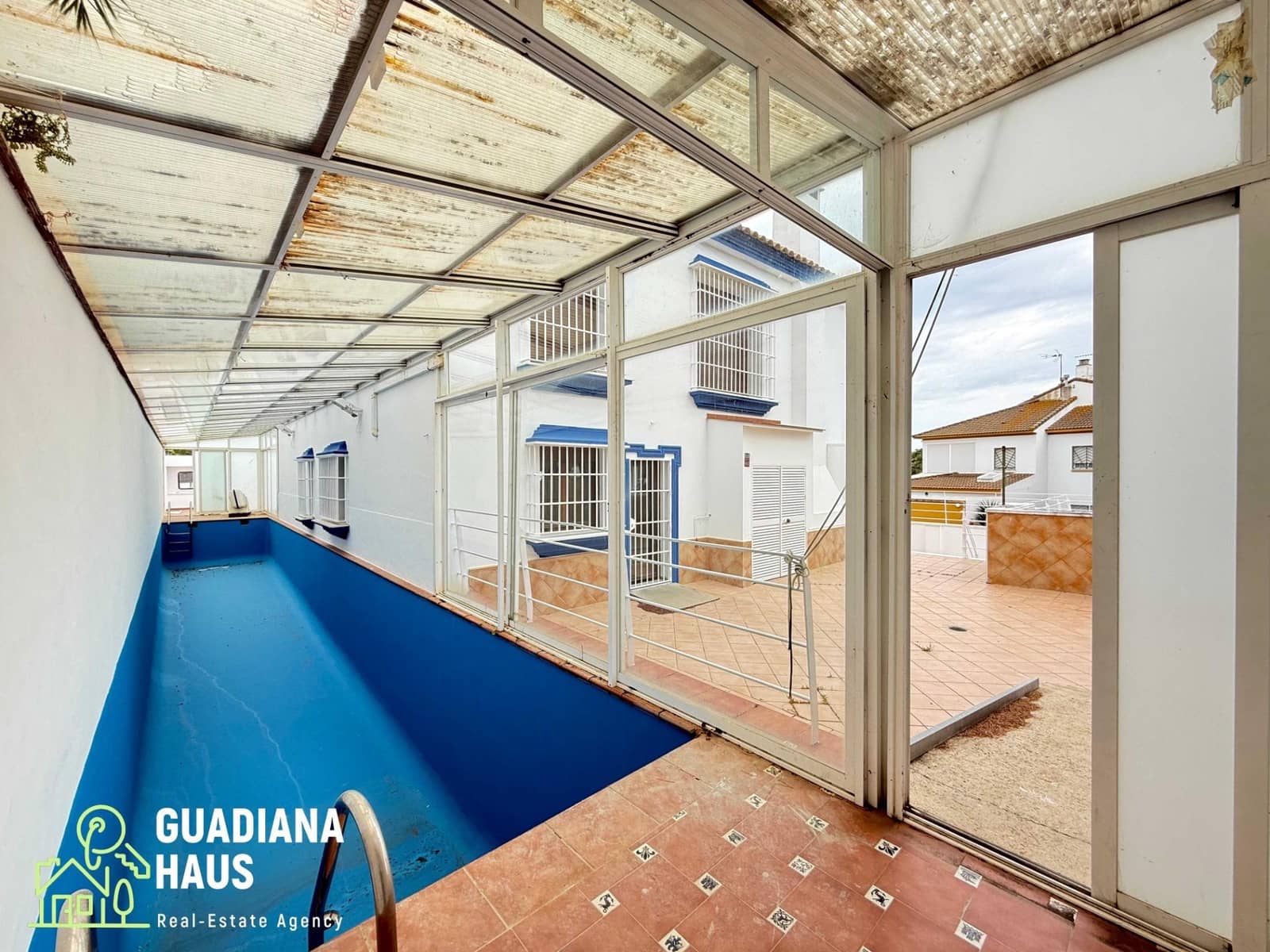 5 quarto Moradia para venda em Urbasur com piscina garagem - 1 010 000 € (Ref: 10078574)