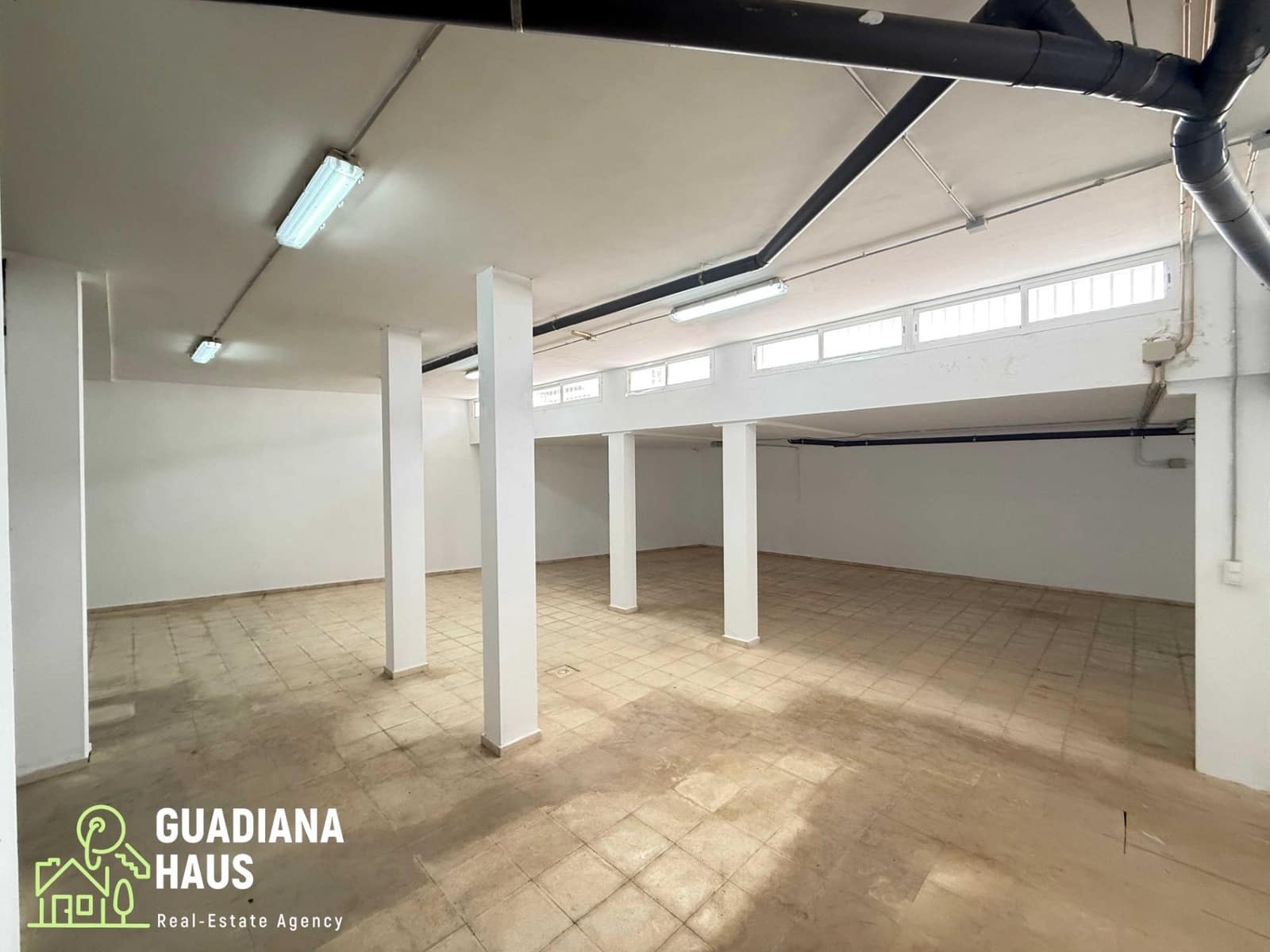 5 quarto Moradia para venda em Urbasur com piscina garagem - 1 010 000 € (Ref: 10078574)