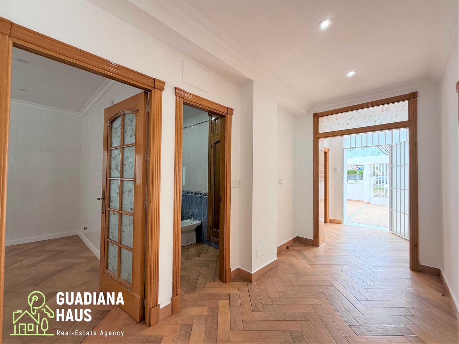 5 quarto Moradia para venda em Urbasur com piscina garagem - 1 010 000 € (Ref: 10078574)