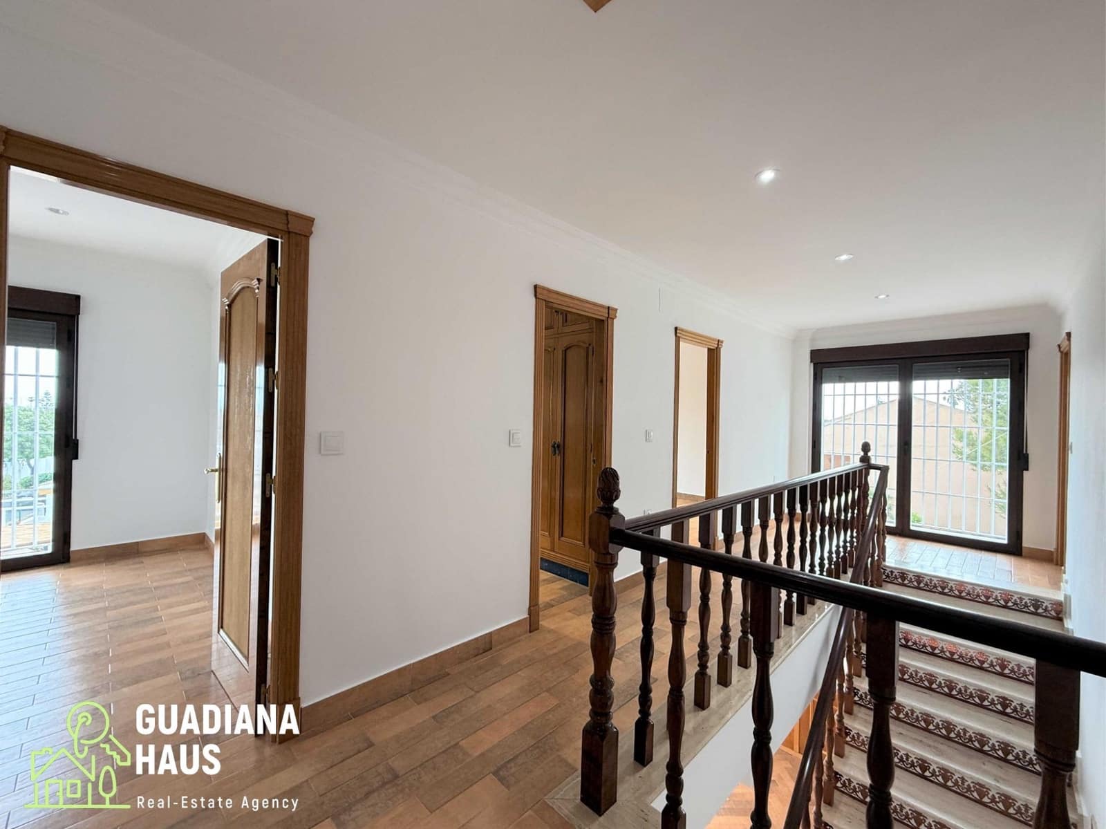 5 quarto Moradia para venda em Urbasur com piscina garagem - 1 010 000 € (Ref: 10078574)