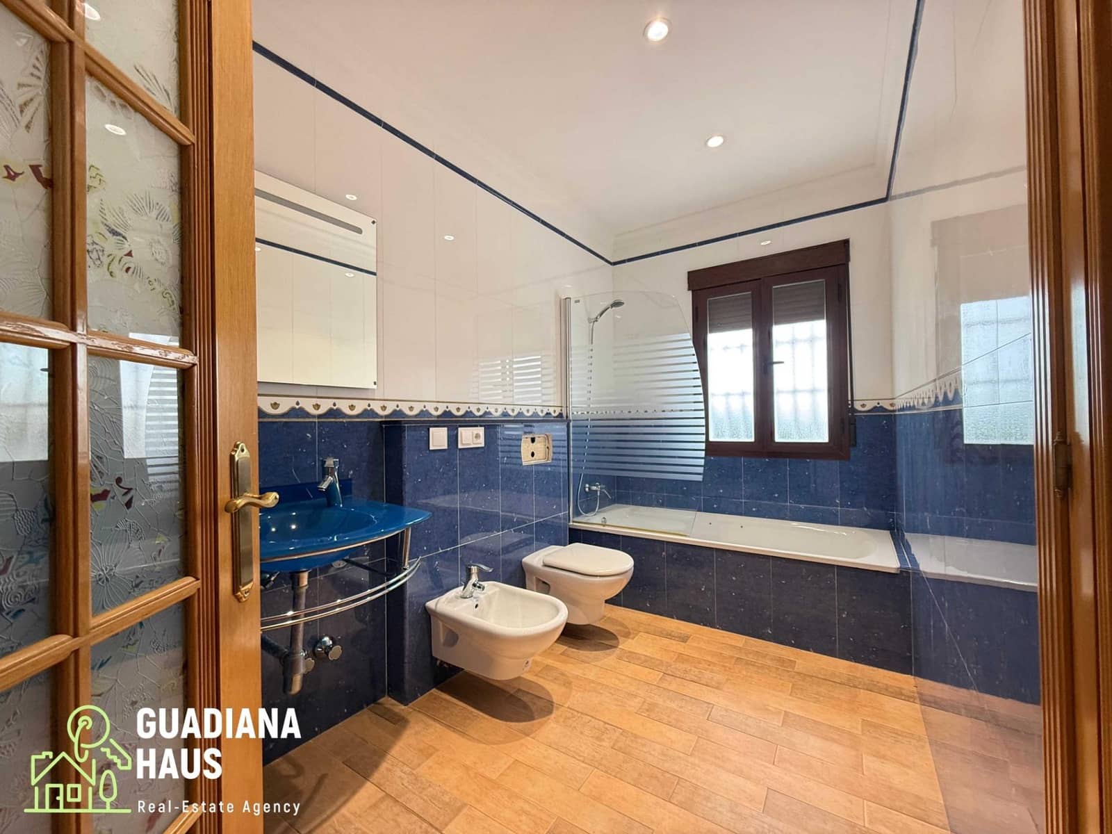 5 quarto Moradia para venda em Urbasur com piscina garagem - 1 010 000 € (Ref: 10078574)