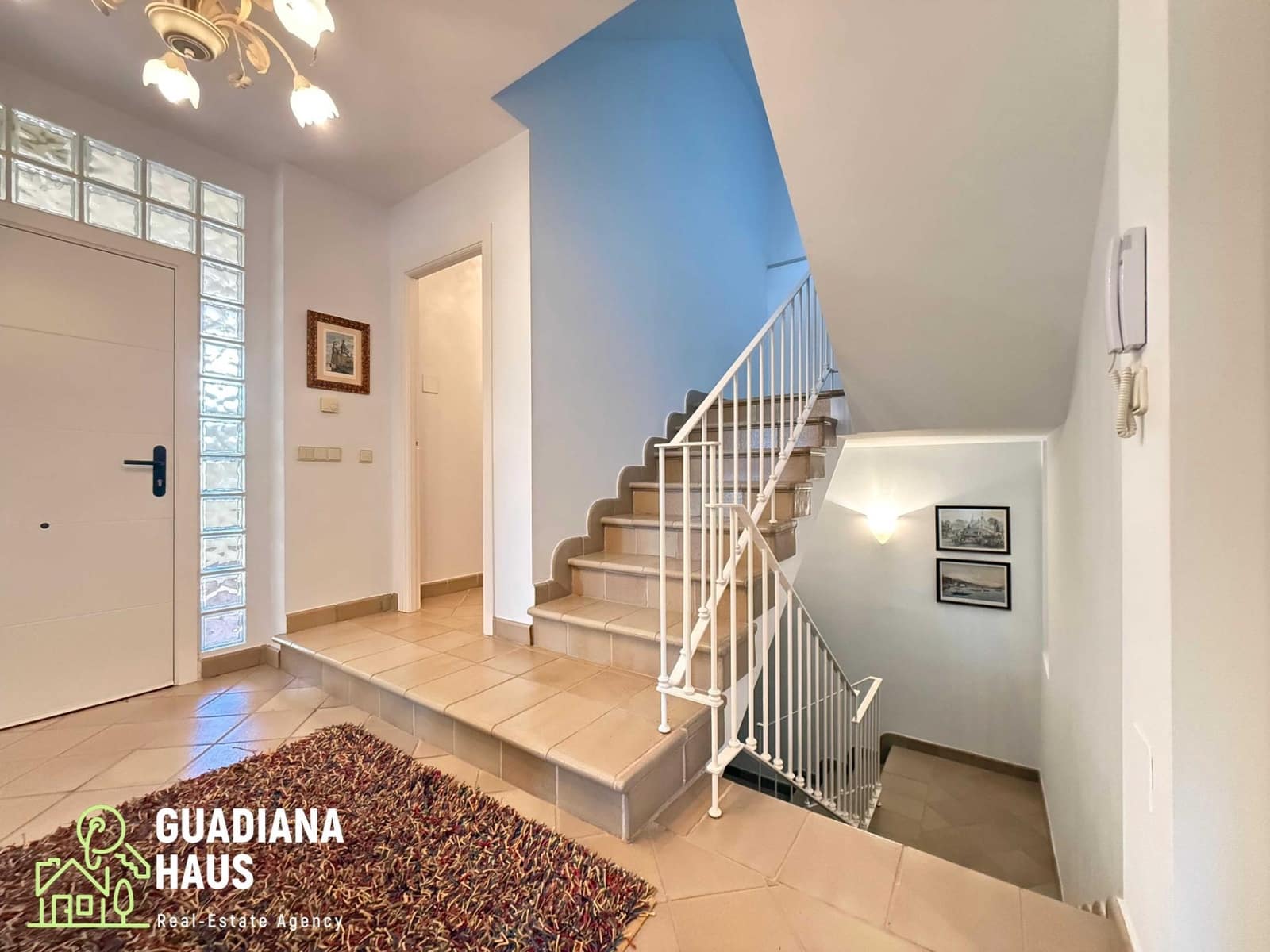 4 soveværelse Semi-Rækkehus til salg i Isla Canela - € 1.435.000 (Ref: 10078577)
