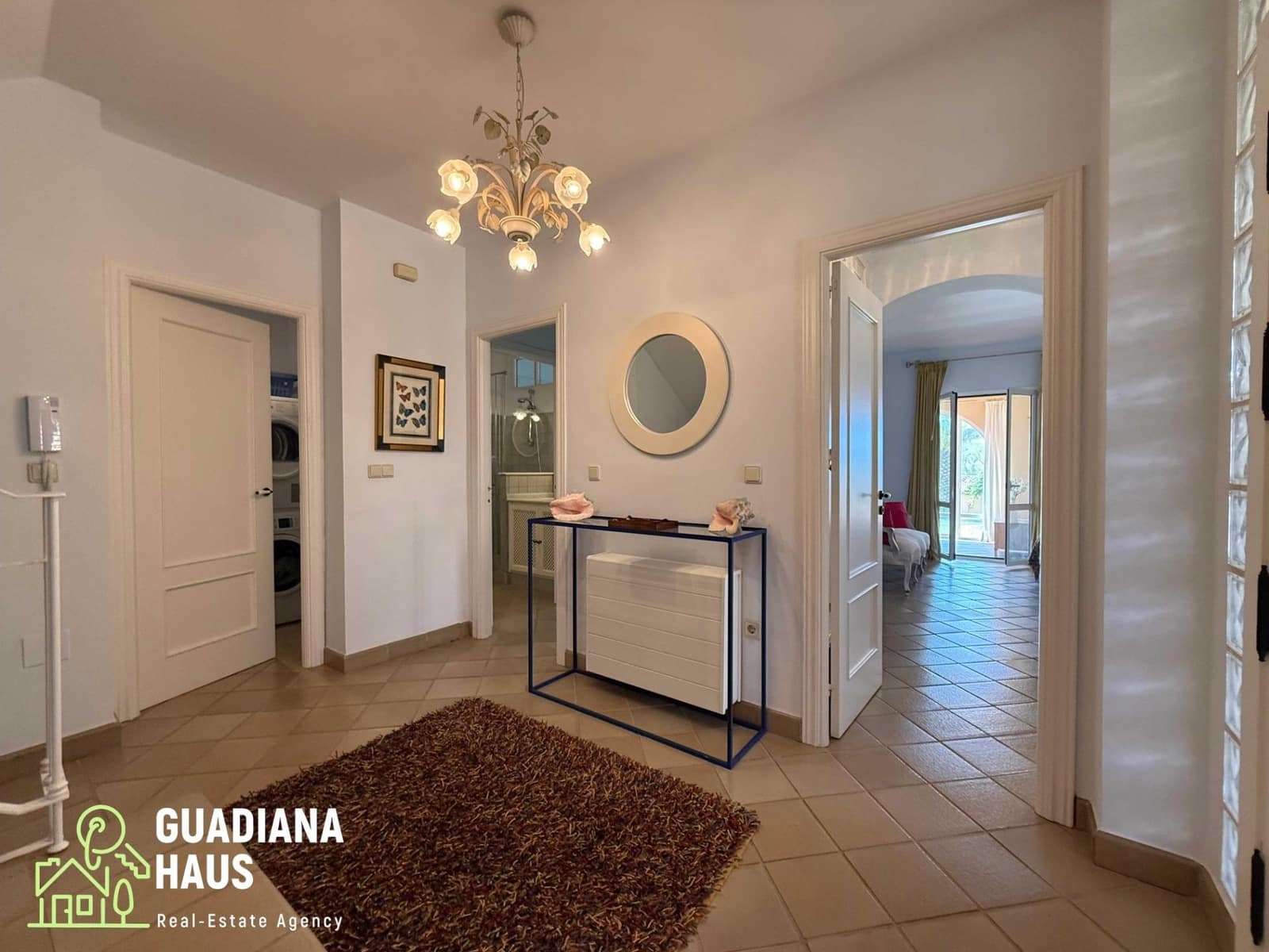 4 soveværelse Semi-Rækkehus til salg i Isla Canela - € 1.435.000 (Ref: 10078577)
