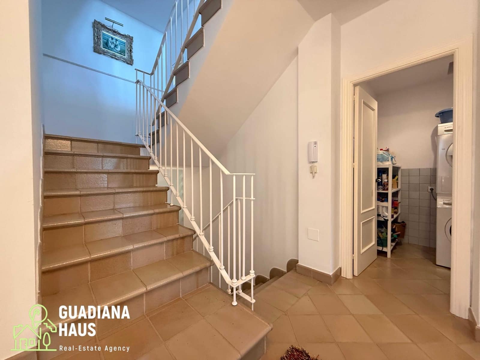 4 soveværelse Semi-Rækkehus til salg i Isla Canela - € 1.435.000 (Ref: 10078577)