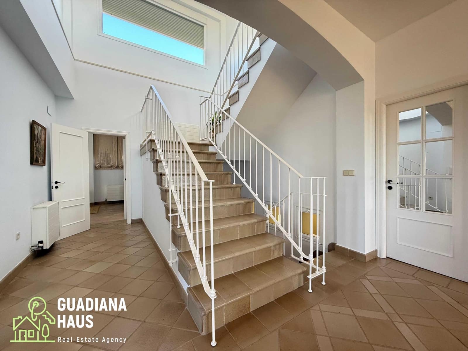 4 soveværelse Semi-Rækkehus til salg i Isla Canela - € 1.435.000 (Ref: 10078577)