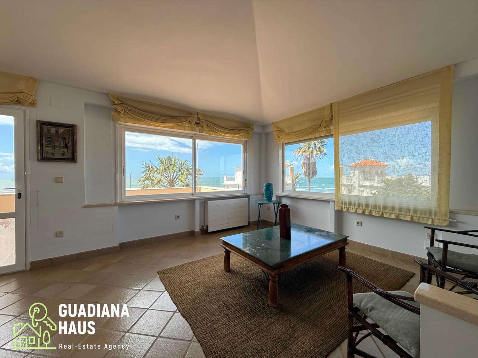 4 soveværelse Semi-Rækkehus til salg i Isla Canela - € 1.435.000 (Ref: 10078577)